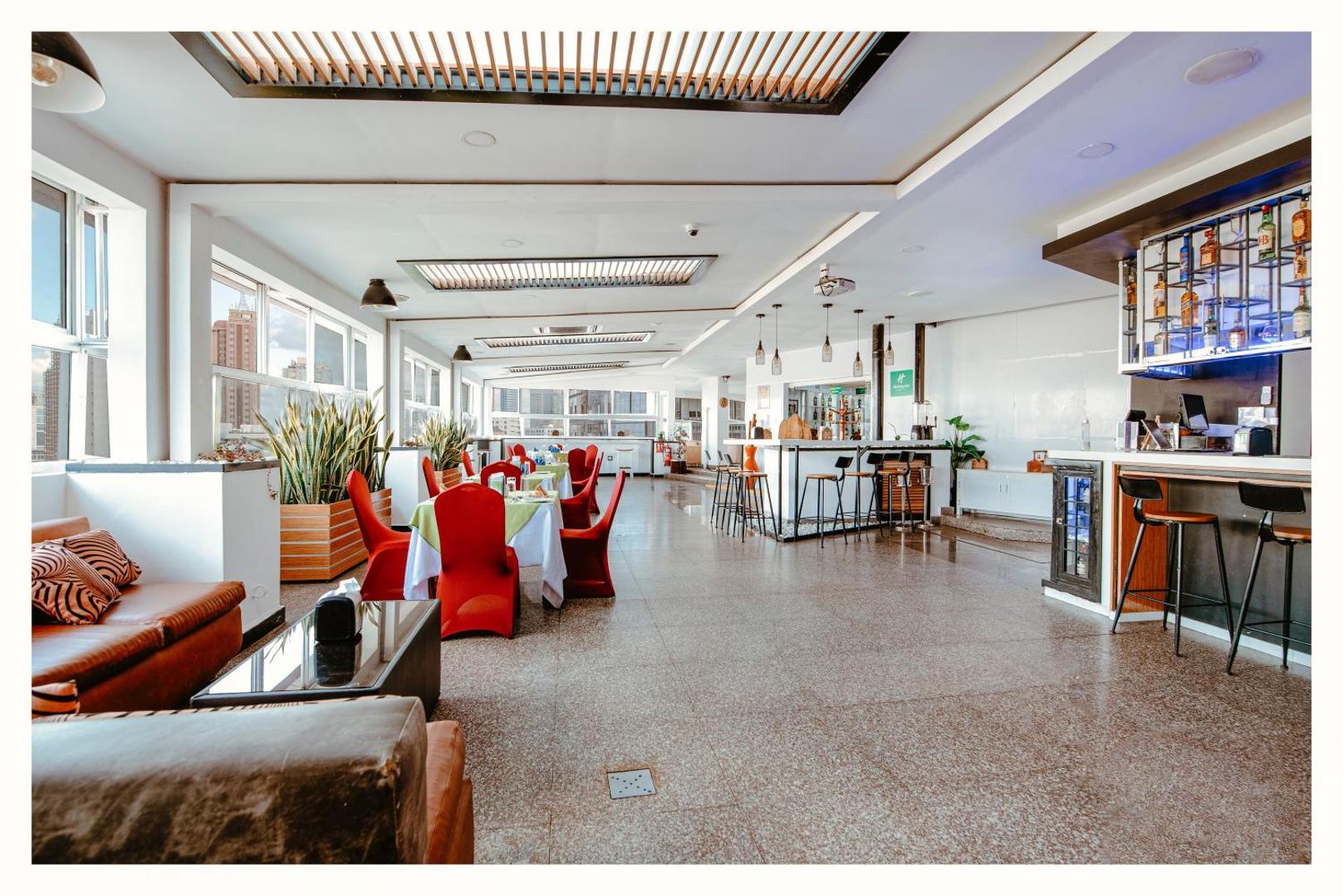 Holiday Inn Dar es Salam