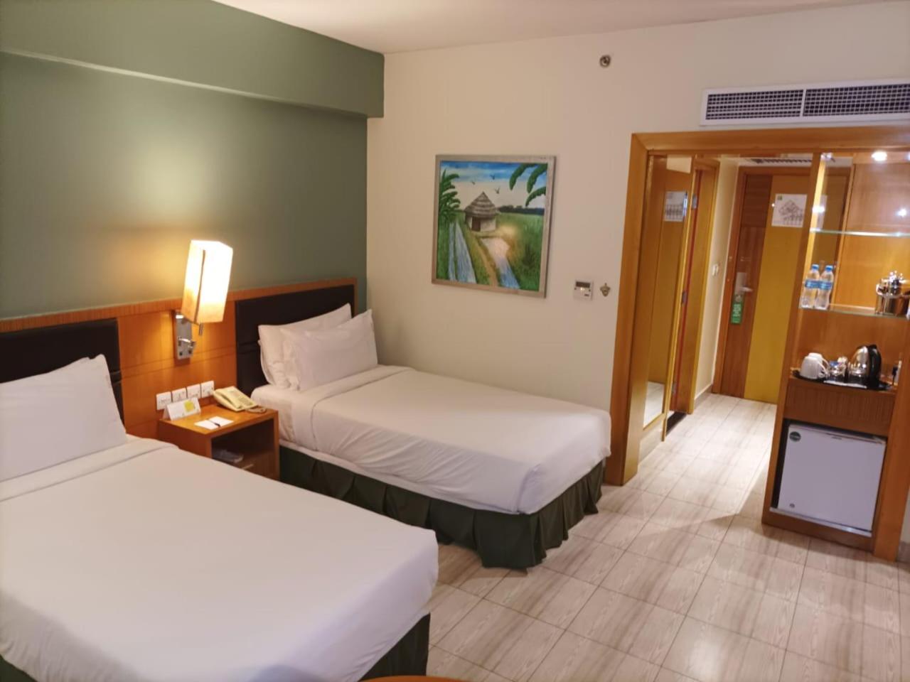 Holiday Inn Dar es Salam