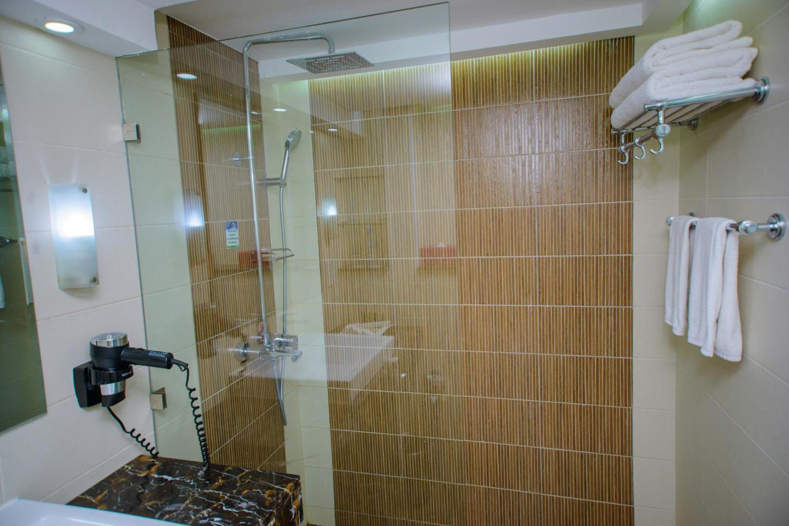 Holiday Inn Dar es Salam