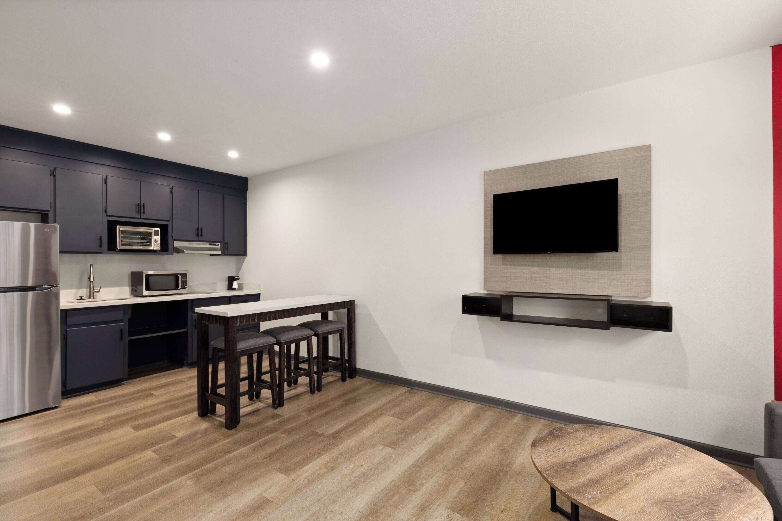 Ramada by Wyndham Studio Suites Dothan Ramada by Wyndham Studio Suites Dothan