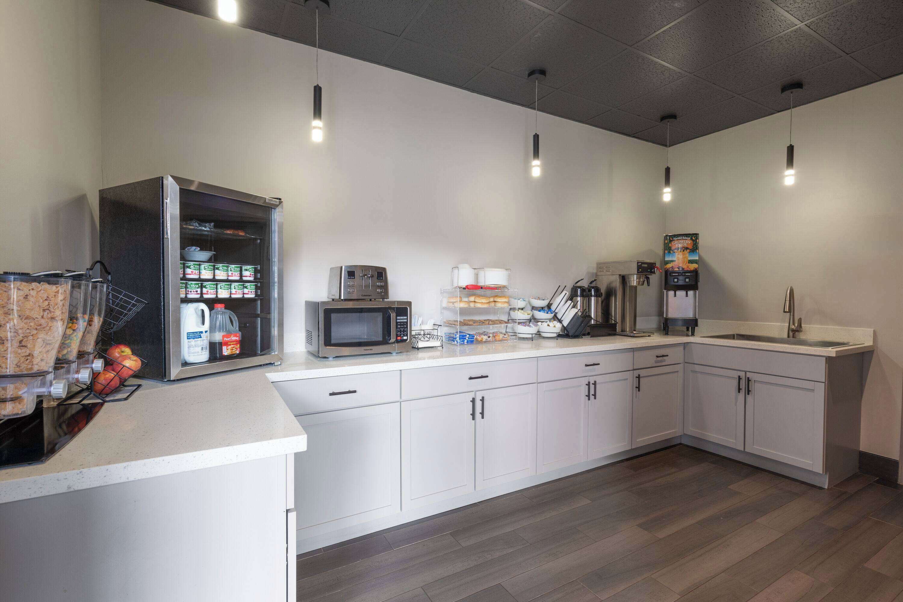 Ramada by Wyndham Studio Suites Dothan Ramada by Wyndham Studio Suites Dothan