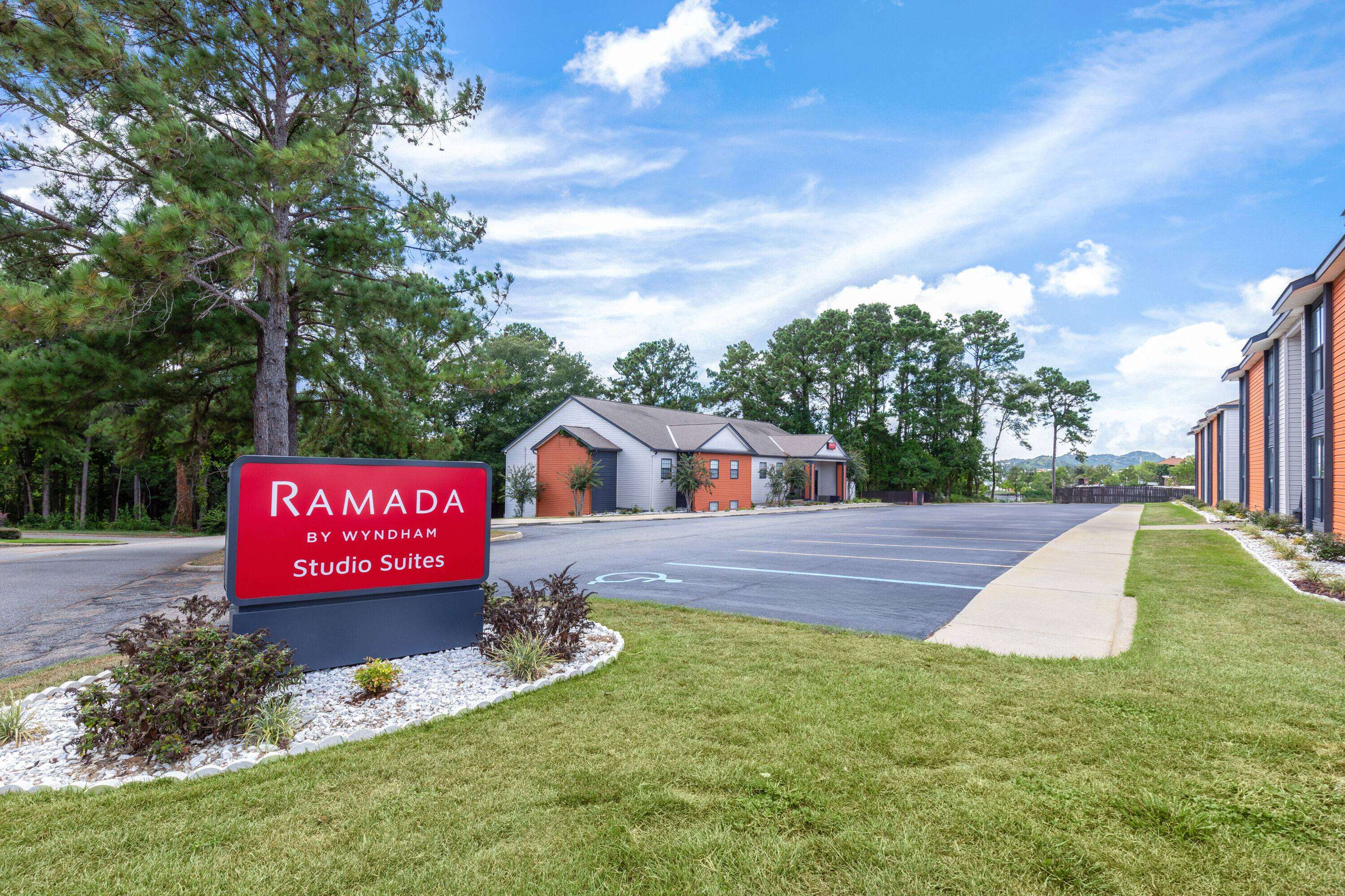 Ramada by Wyndham Studio Suites Dothan Ramada by Wyndham Studio Suites Dothan
