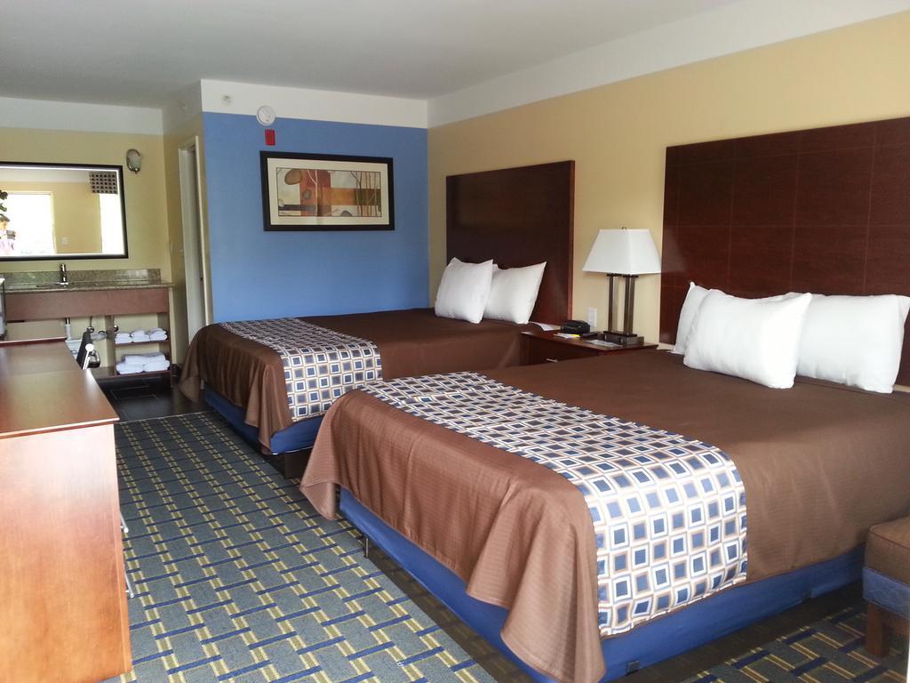 Days Inn by Wyndham Fultondale