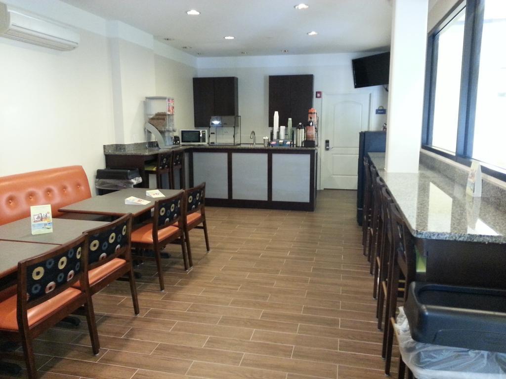 Days Inn by Wyndham Fultondale