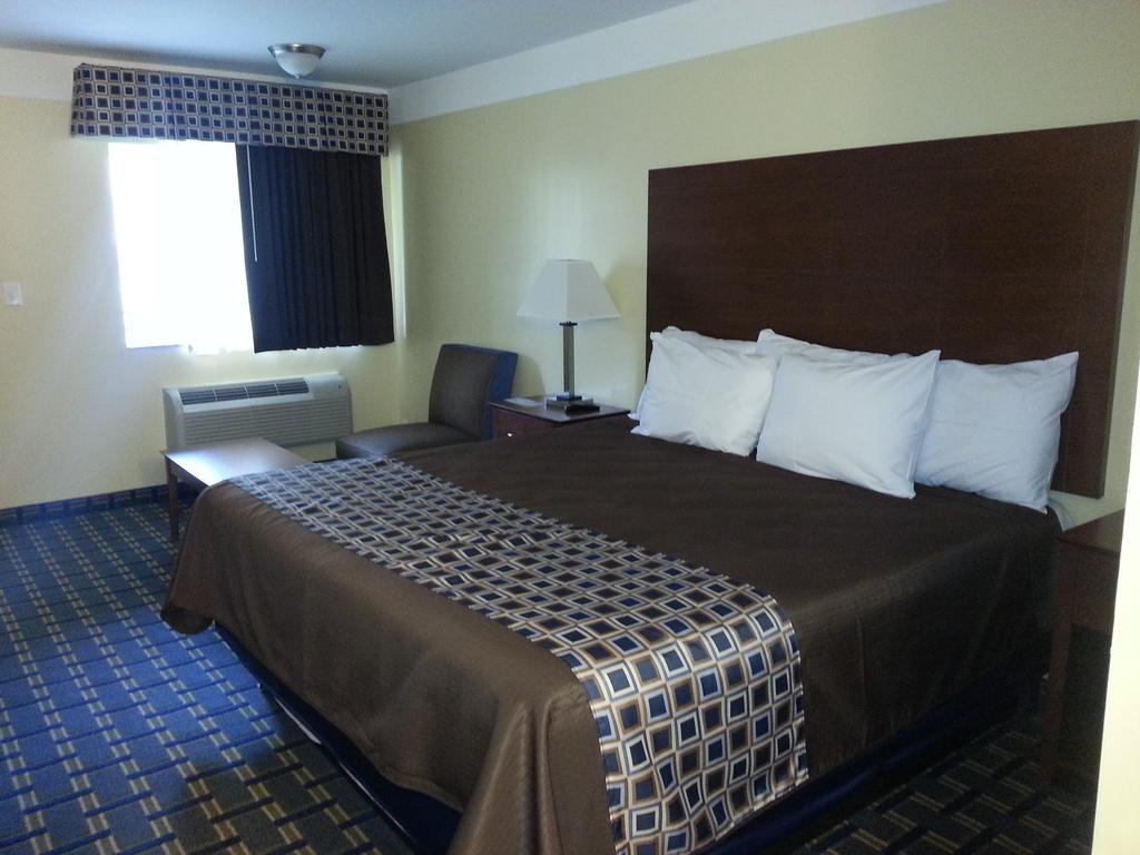 Days Inn by Wyndham Fultondale