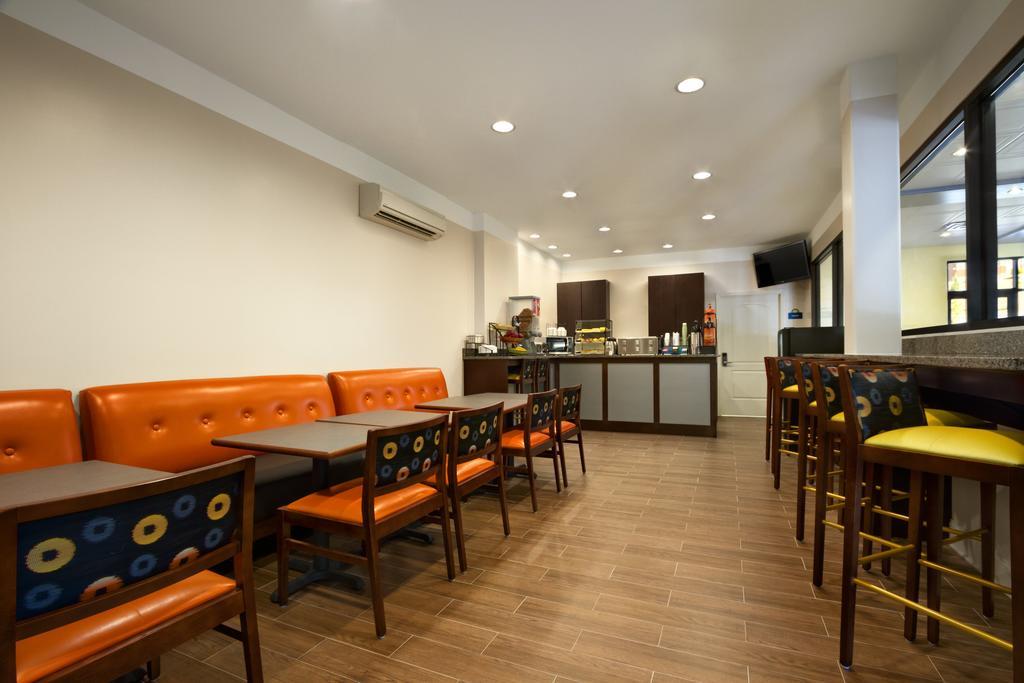 Days Inn by Wyndham Fultondale