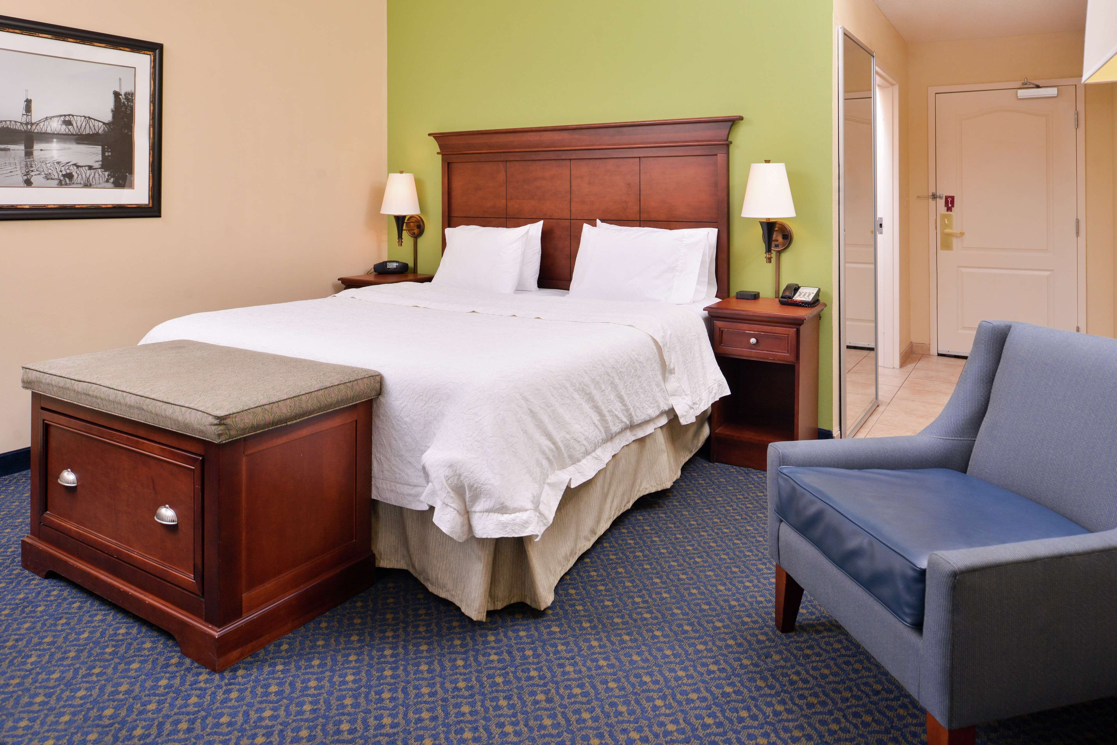 Hampton Inn Jackson-College Avenue Hampton Inn Jackson-College Avenue