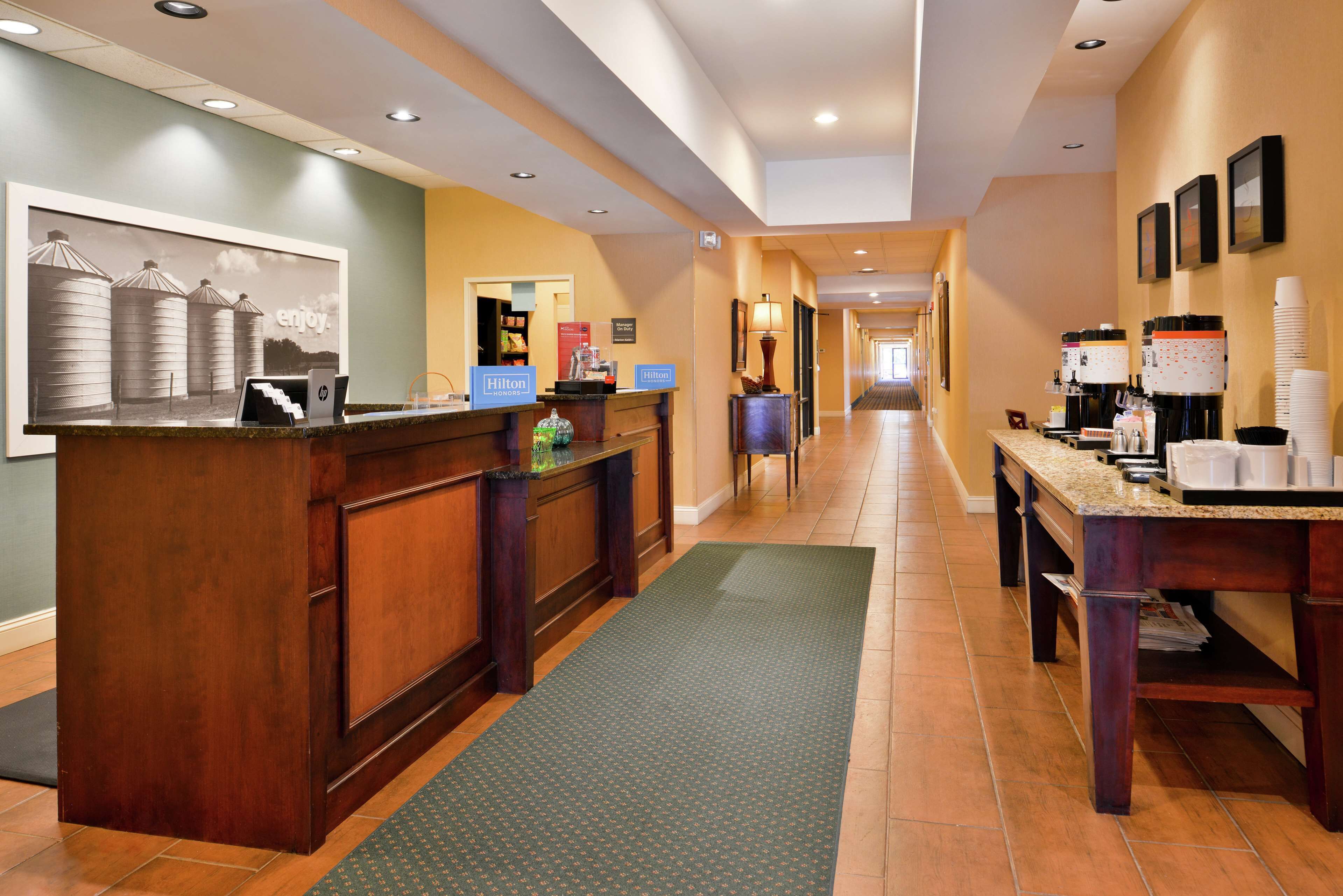Hampton Inn Jackson-College Avenue Hampton Inn Jackson-College Avenue
