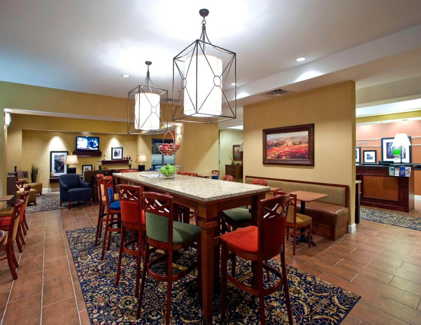 Hampton Inn Jackson-College Avenue Hampton Inn Jackson-College Avenue
