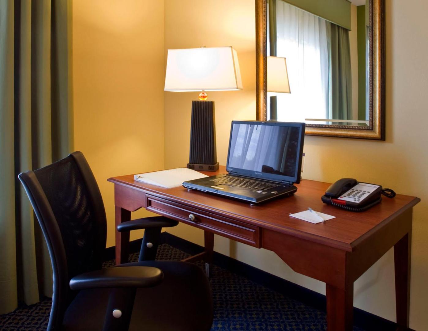 Hampton Inn Jackson-College Avenue Hampton Inn Jackson-College Avenue