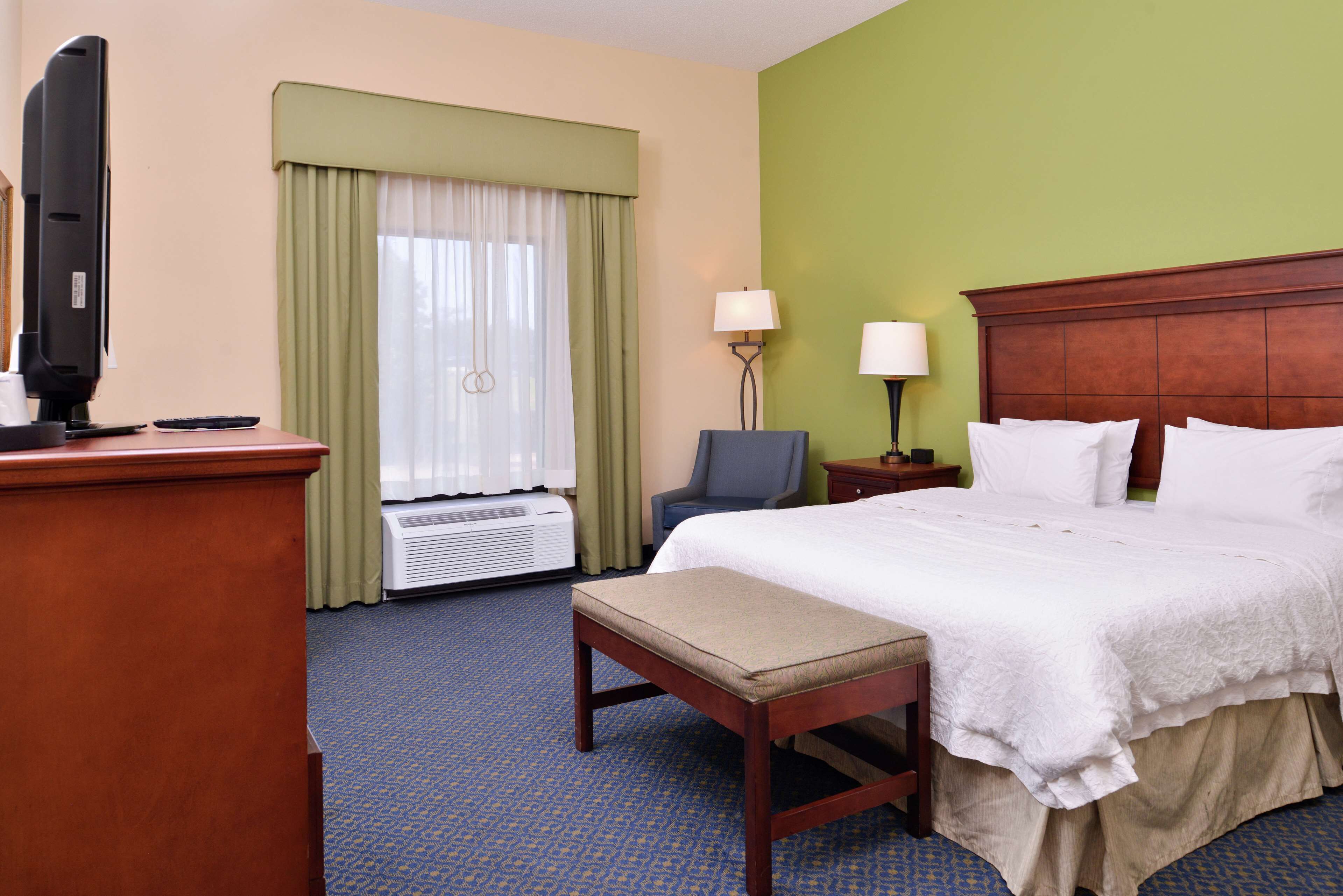 Hampton Inn Jackson-College Avenue Hampton Inn Jackson-College Avenue