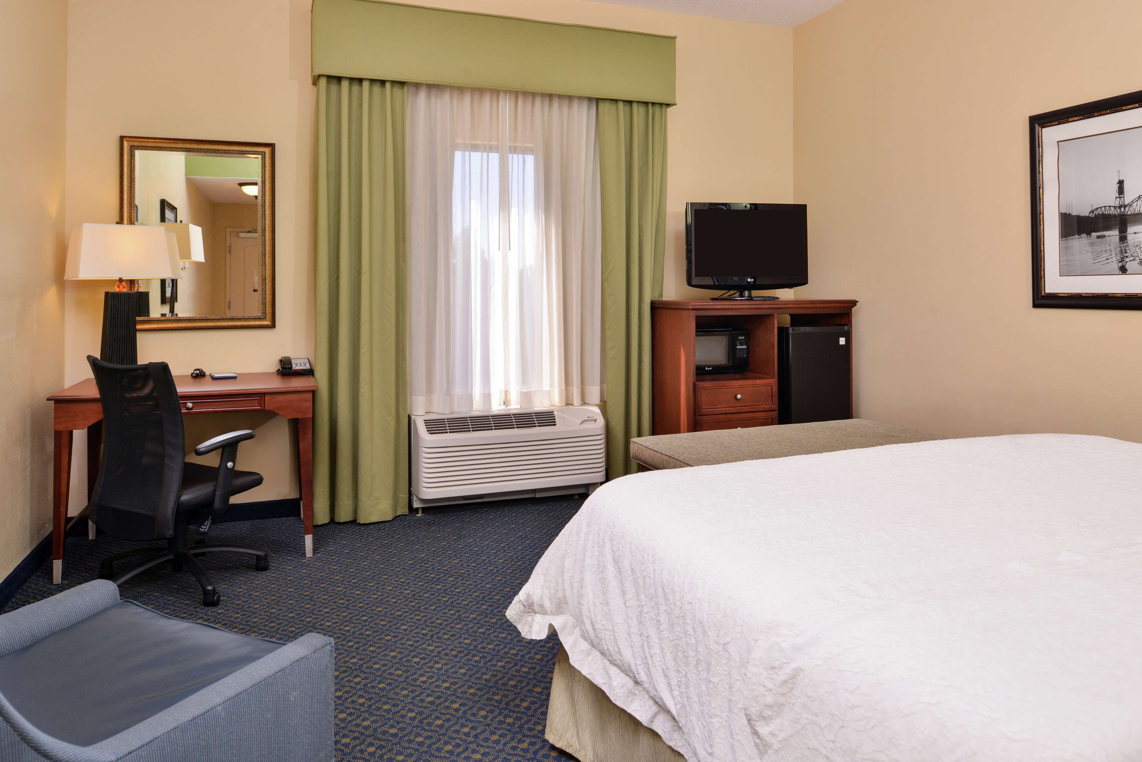 Hampton Inn Jackson-College Avenue Hampton Inn Jackson-College Avenue