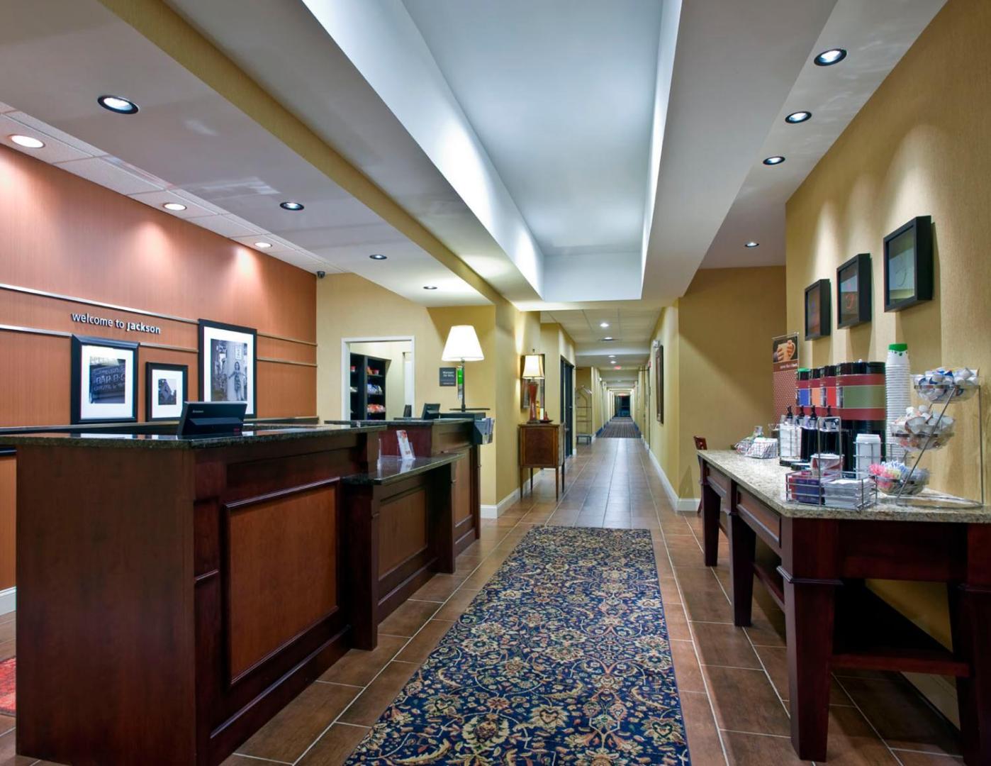 Hampton Inn Jackson-College Avenue Hampton Inn Jackson-College Avenue