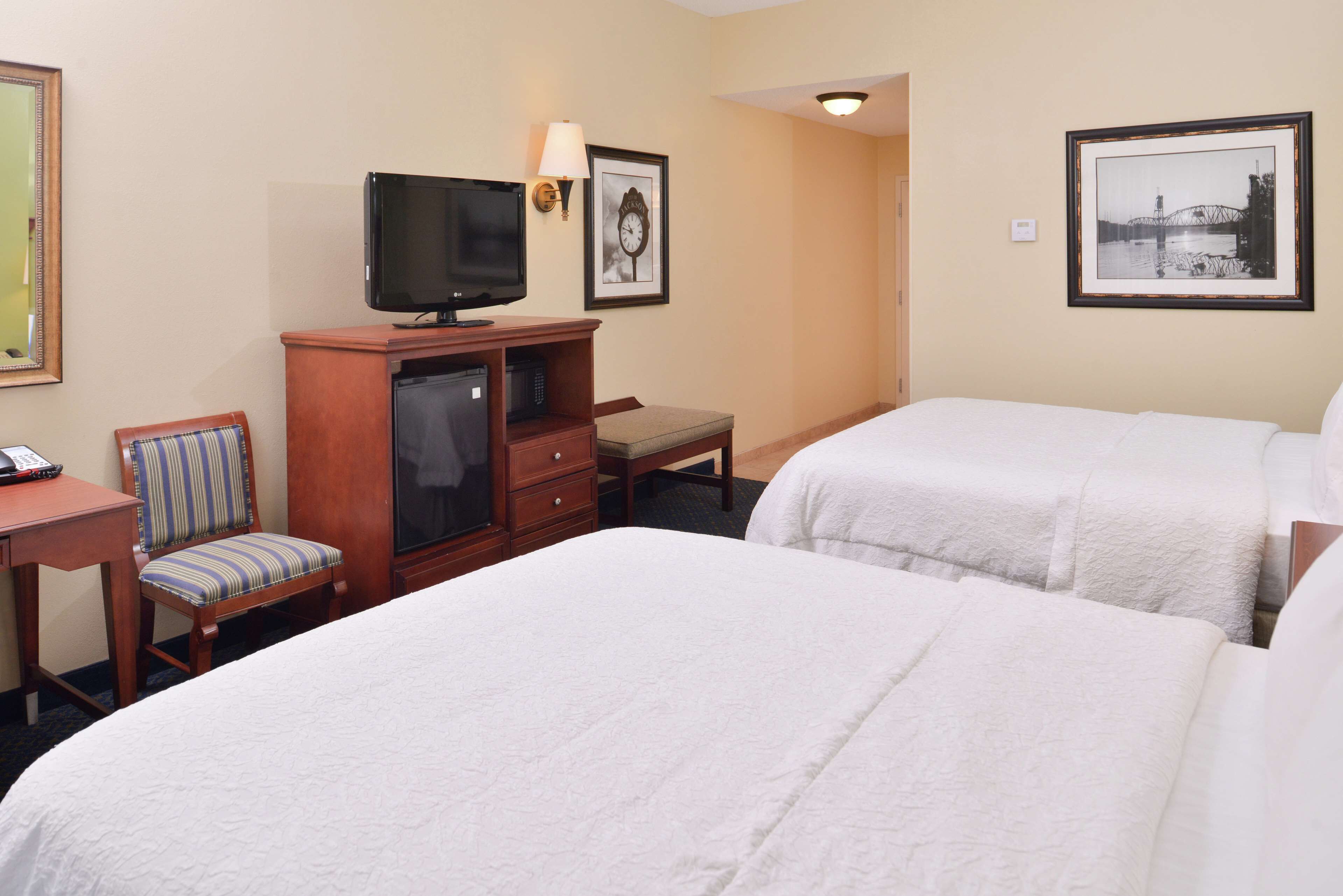 Hampton Inn Jackson-College Avenue Hampton Inn Jackson-College Avenue