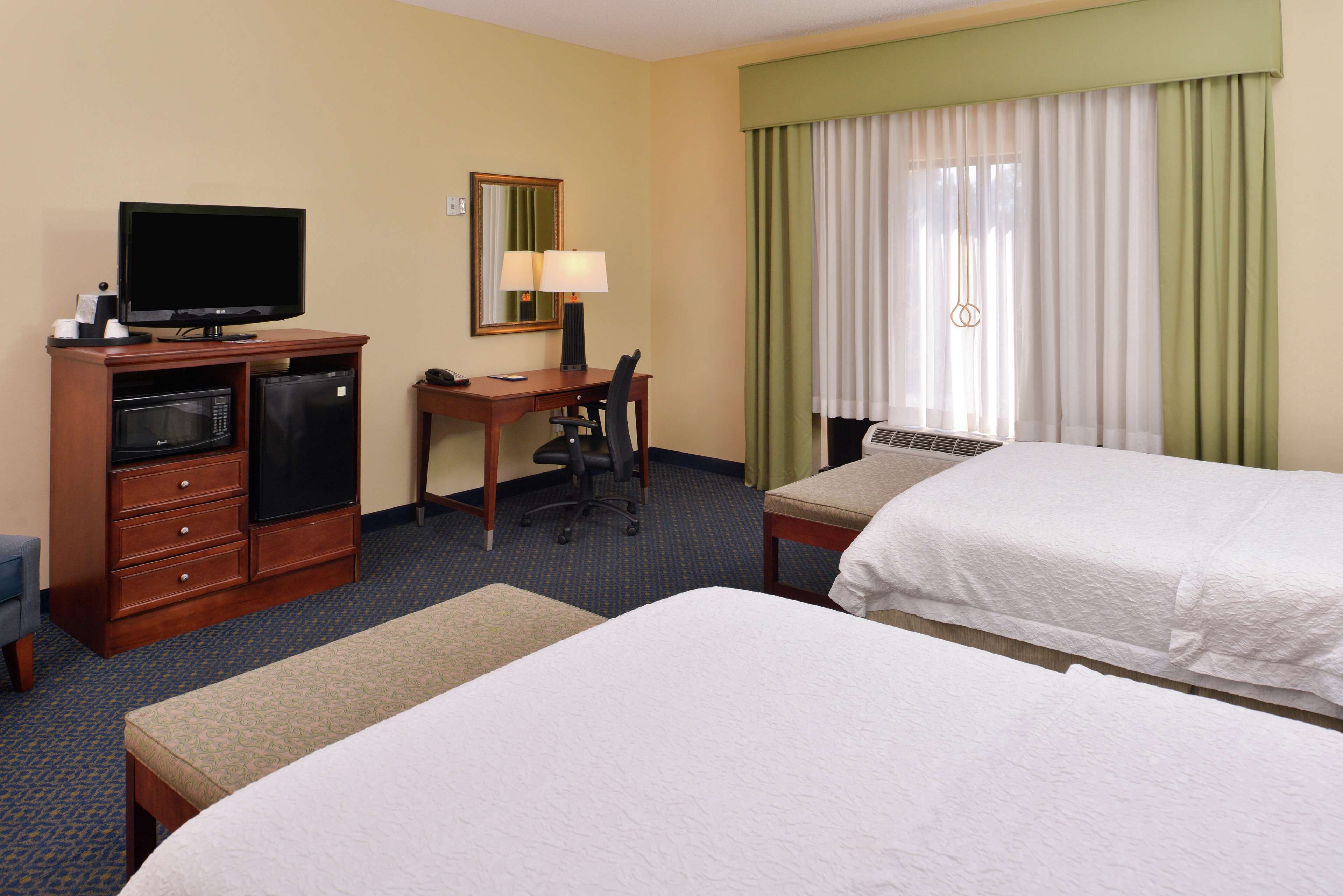 Hampton Inn Jackson-College Avenue Hampton Inn Jackson-College Avenue