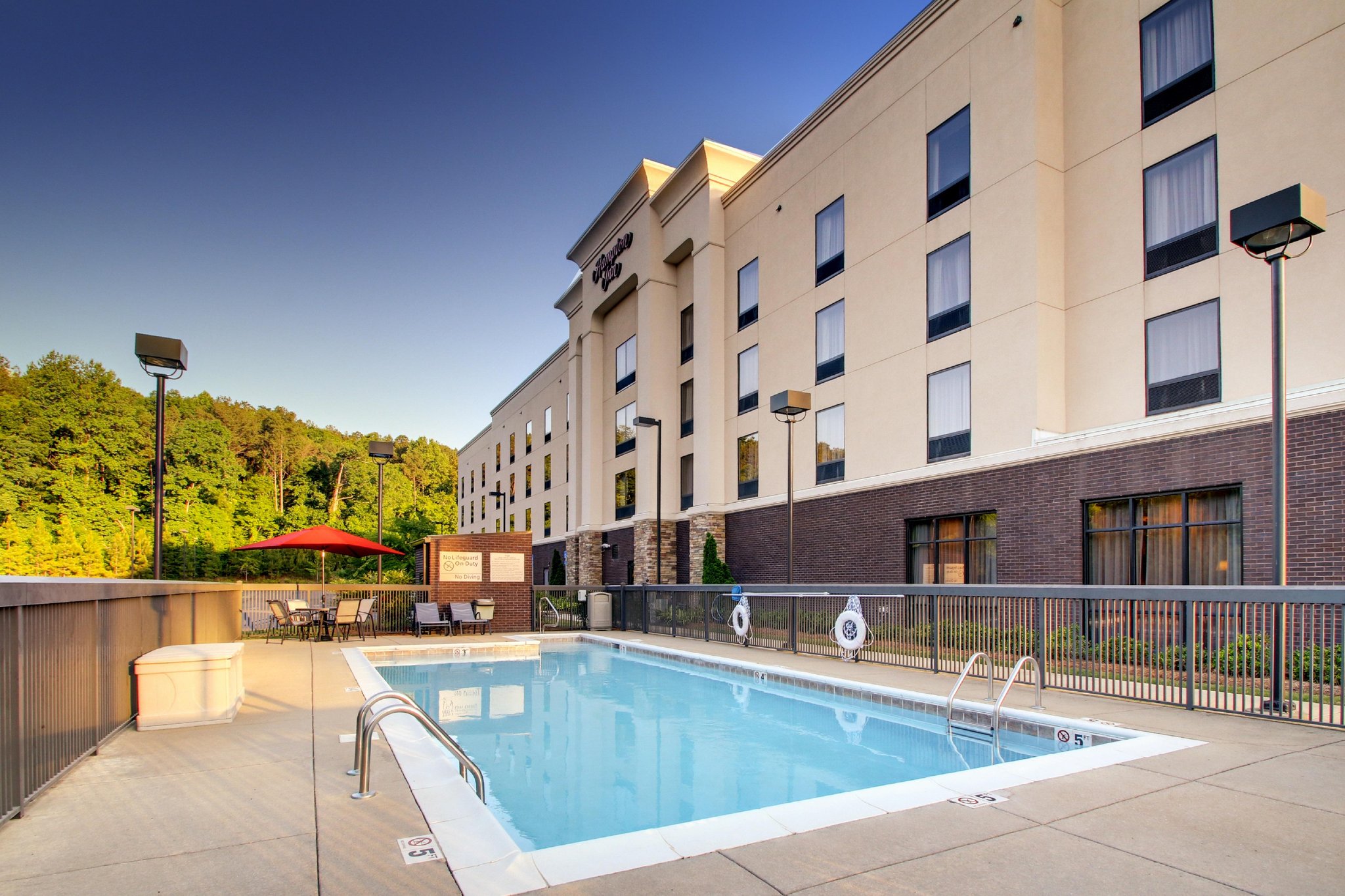 Hampton Inn Birmingham/Leeds Hampton Inn Birmingham/Leeds
