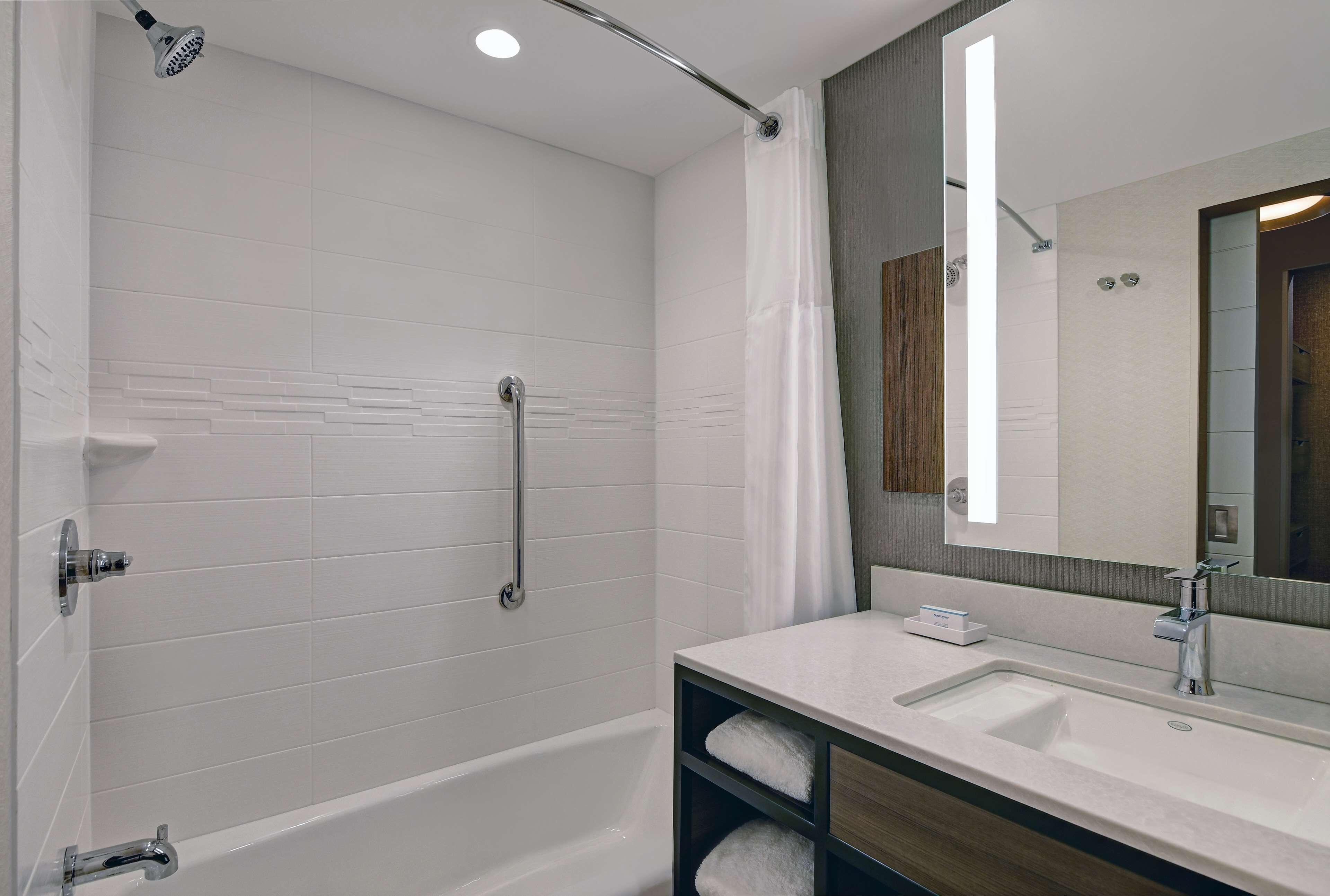 Hilton Garden Inn Madison Huntsville Airport