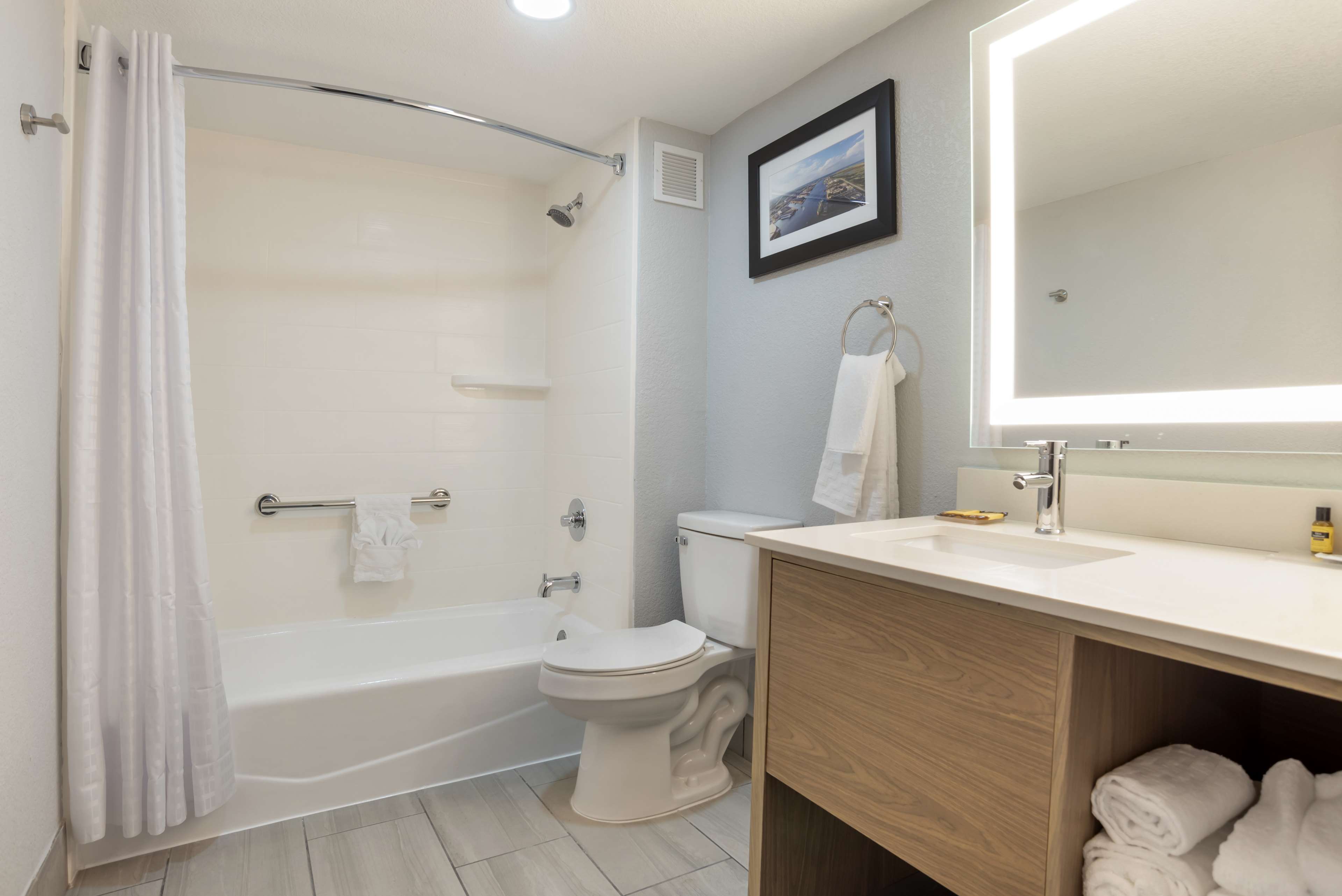 Best Western Plus Mobile Inn & Suites Best Western Plus Mobile Inn & Suites