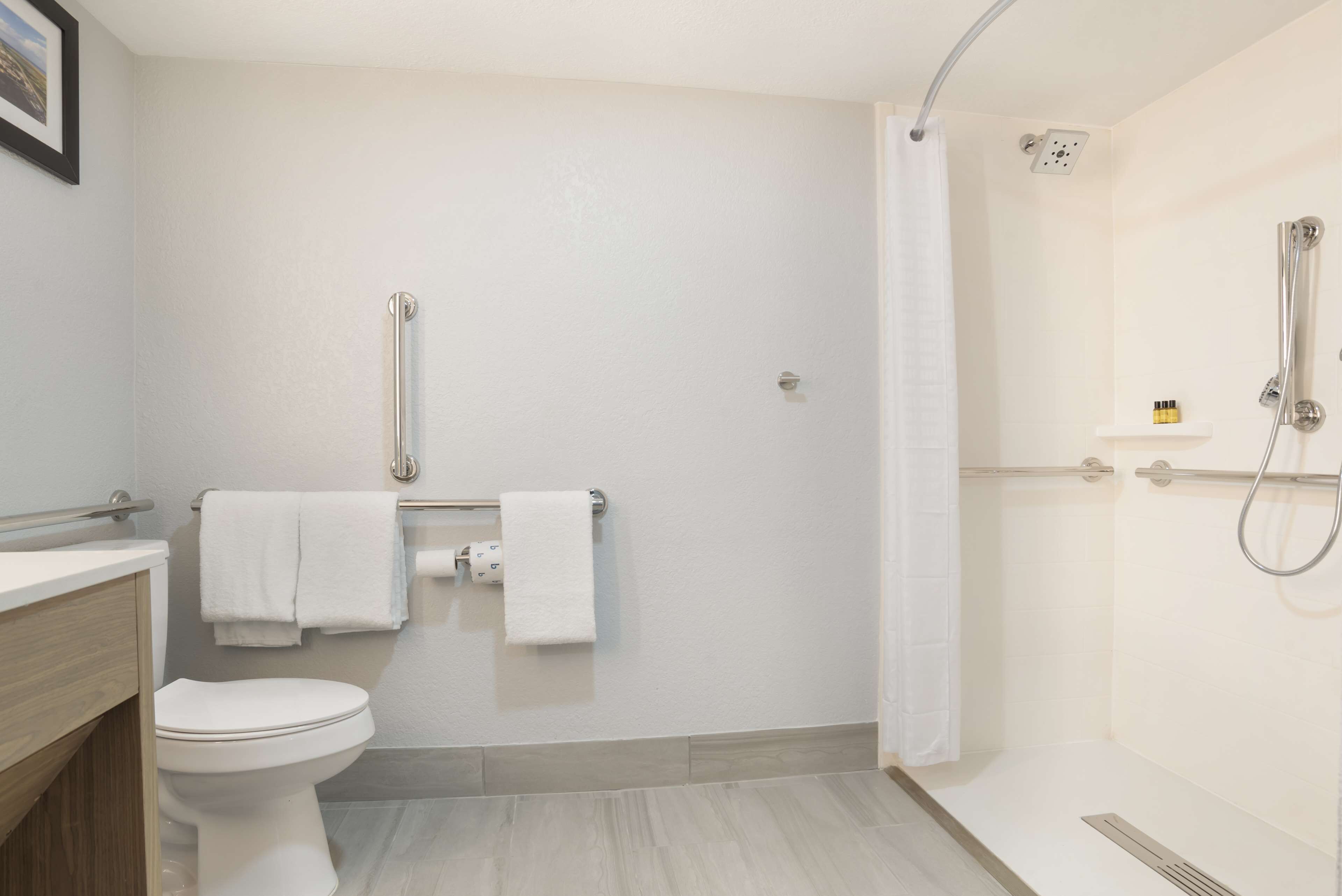 Best Western Plus Mobile Inn & Suites Best Western Plus Mobile Inn & Suites