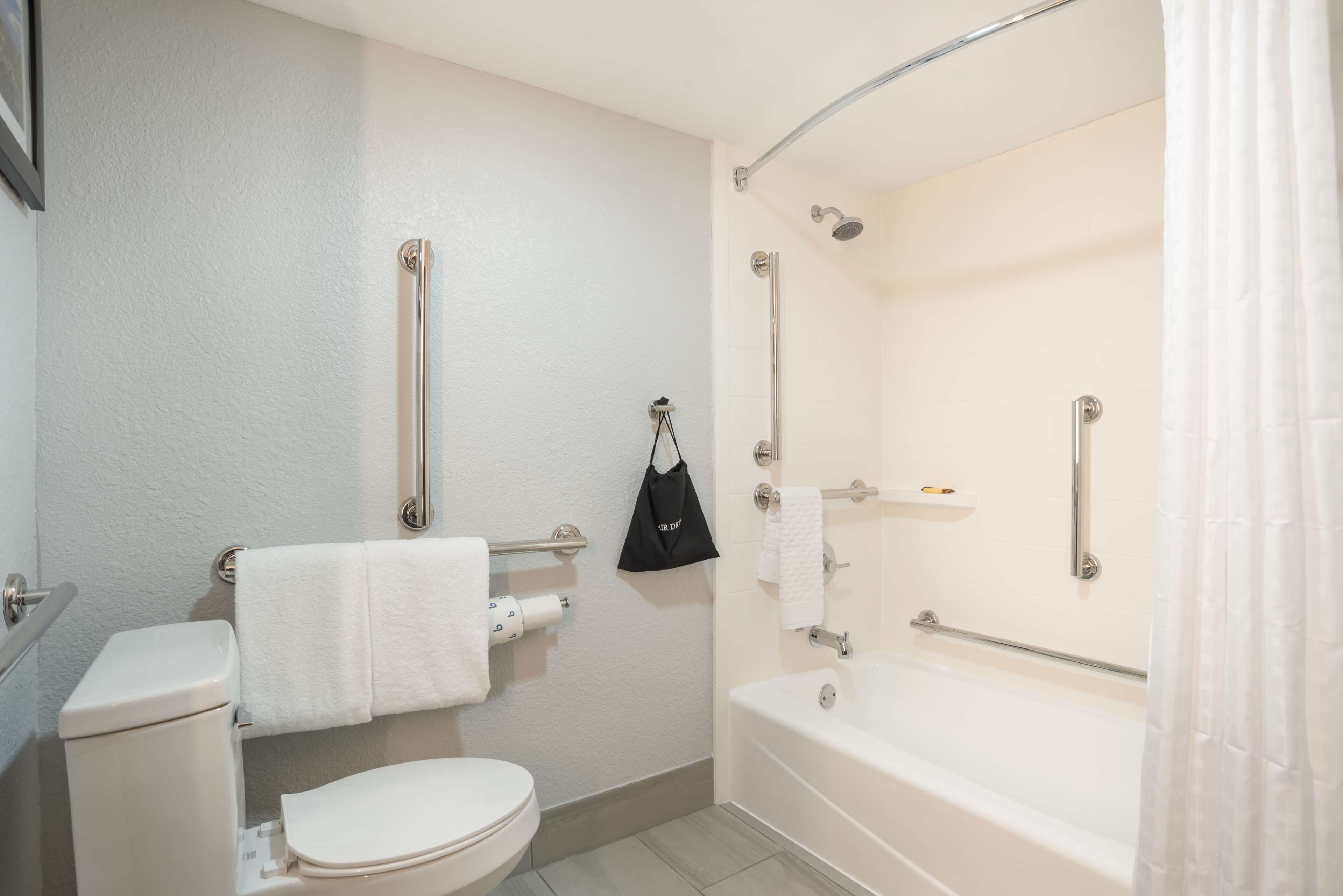 Best Western Plus Mobile Inn & Suites Best Western Plus Mobile Inn & Suites