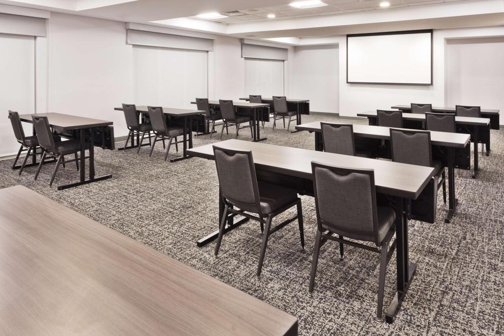 Hampton Inn & Suites Phenix City- Columbus Area Hampton Inn & Suites Phenix City- Columbus Area