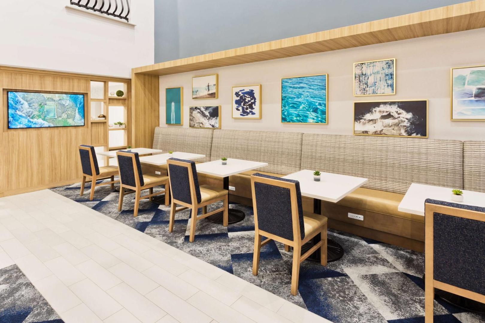 Hampton Inn & Suites Phenix City- Columbus Area Hampton Inn & Suites Phenix City- Columbus Area