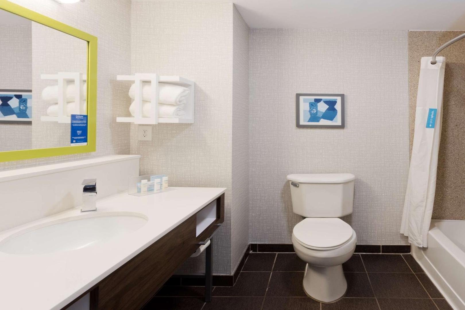 Hampton Inn & Suites Phenix City- Columbus Area Hampton Inn & Suites Phenix City- Columbus Area
