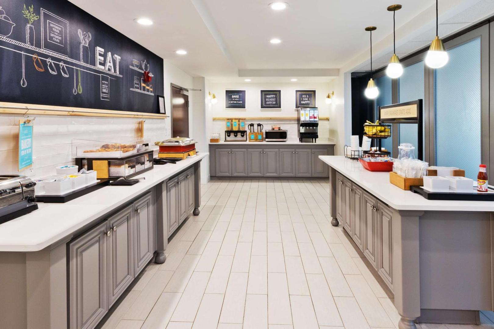 Hampton Inn & Suites Phenix City- Columbus Area Hampton Inn & Suites Phenix City- Columbus Area
