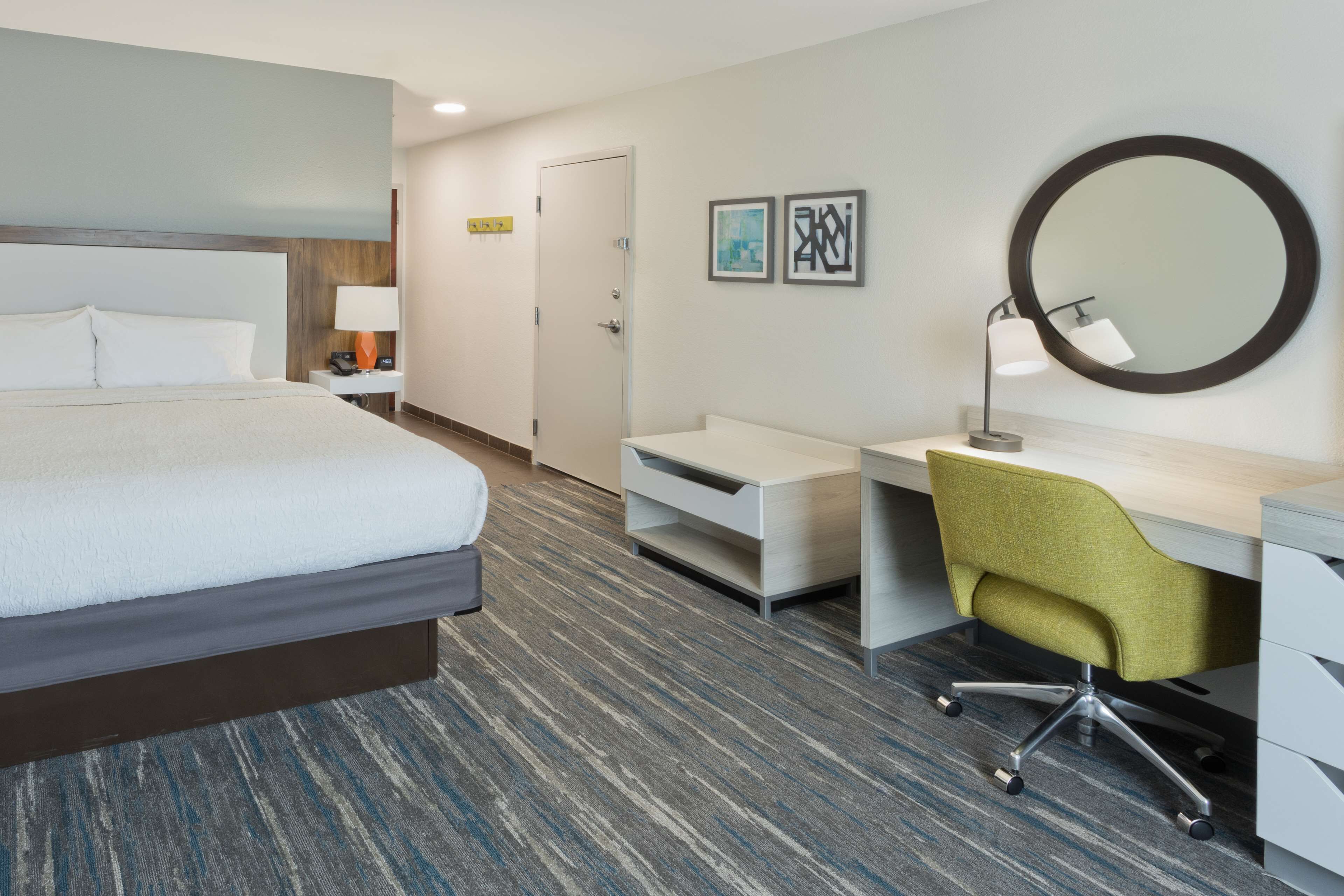 Hampton Inn & Suites Phenix City- Columbus Area Hampton Inn & Suites Phenix City- Columbus Area