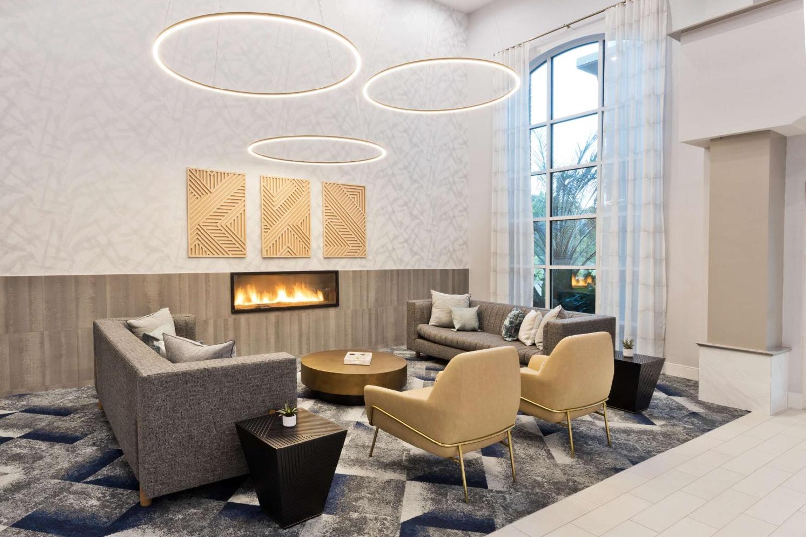 Hampton Inn & Suites Phenix City- Columbus Area Hampton Inn & Suites Phenix City- Columbus Area