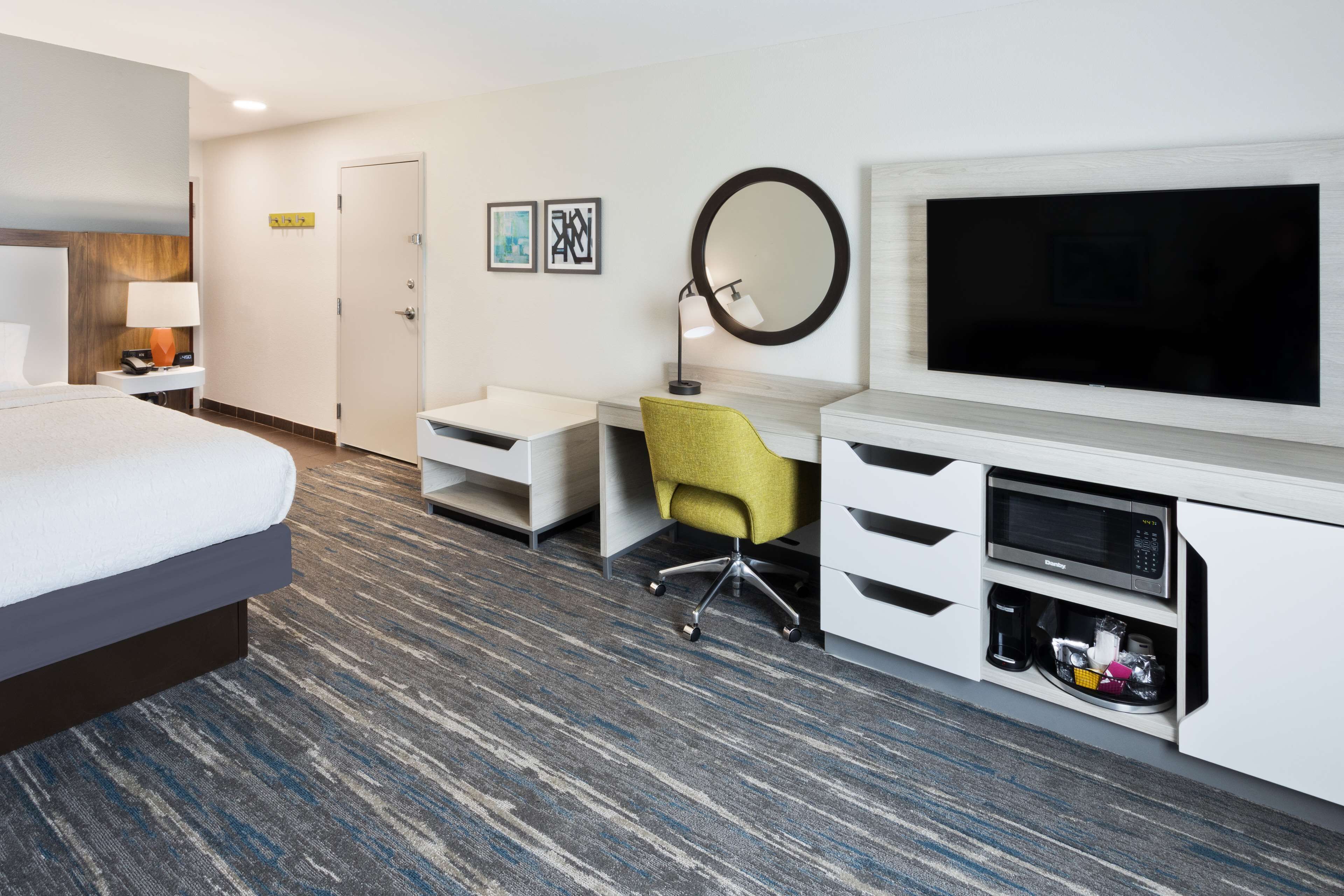 Hampton Inn & Suites Phenix City- Columbus Area Hampton Inn & Suites Phenix City- Columbus Area
