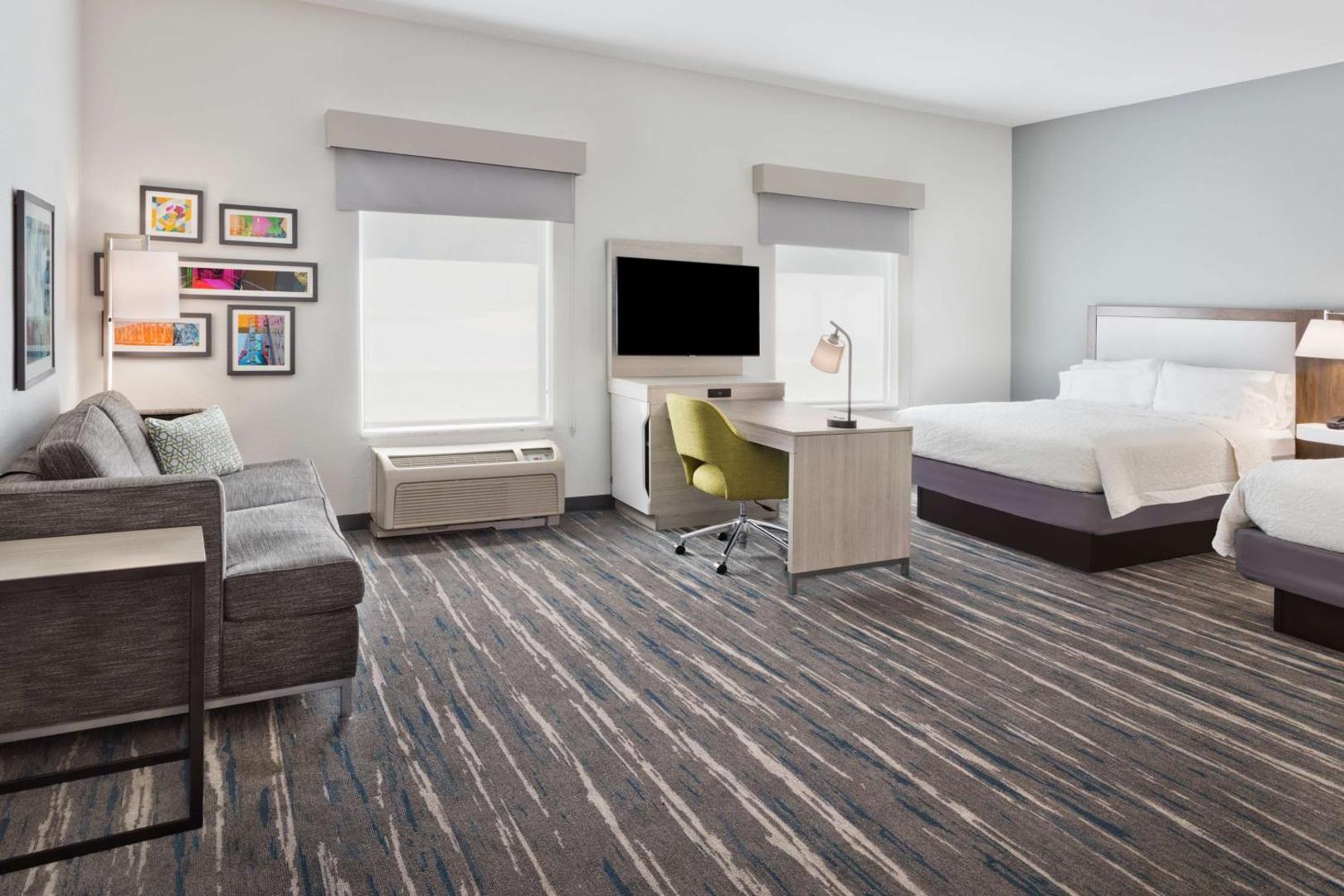 Hampton Inn & Suites Phenix City- Columbus Area Hampton Inn & Suites Phenix City- Columbus Area