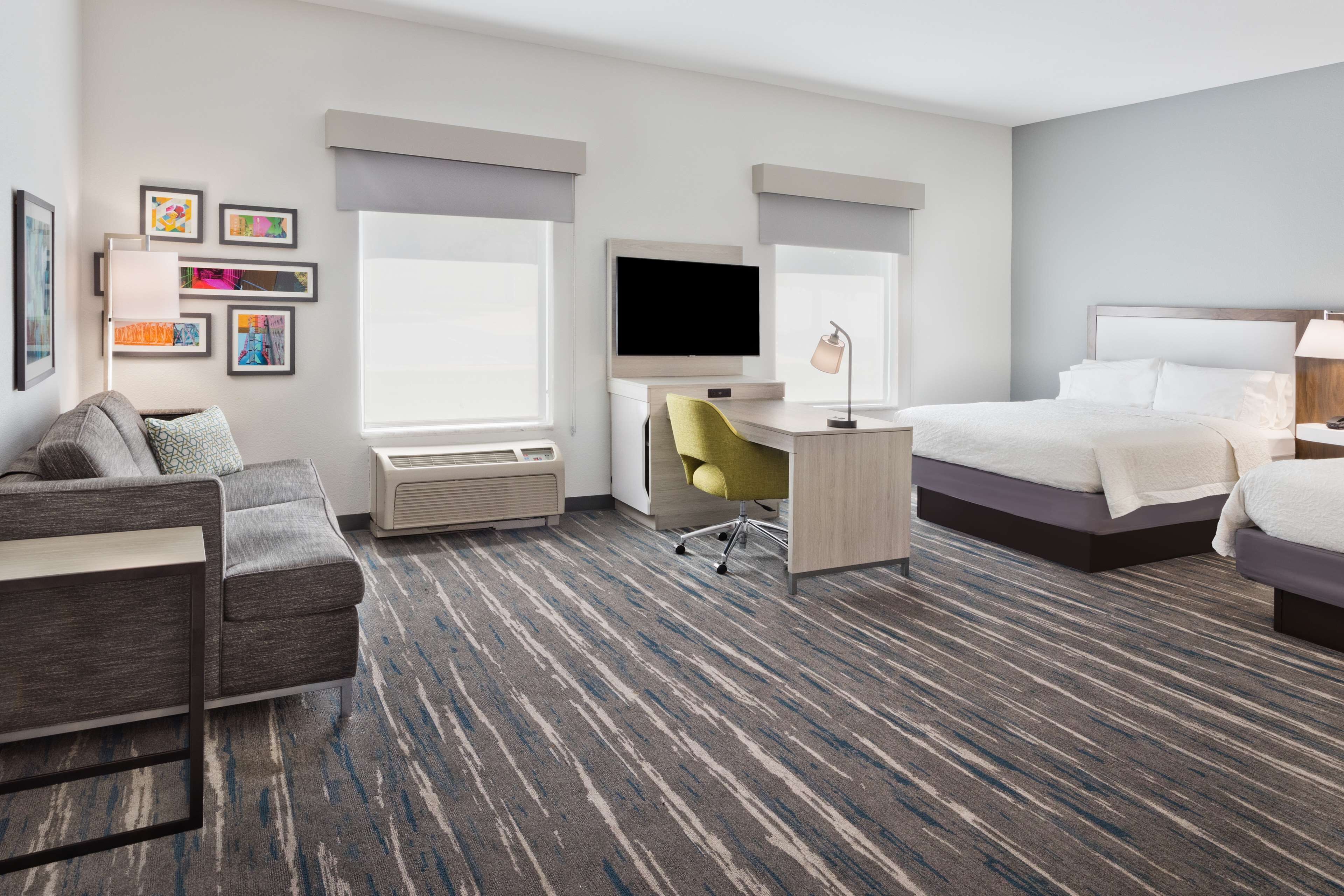Hampton Inn & Suites Phenix City- Columbus Area Hampton Inn & Suites Phenix City- Columbus Area