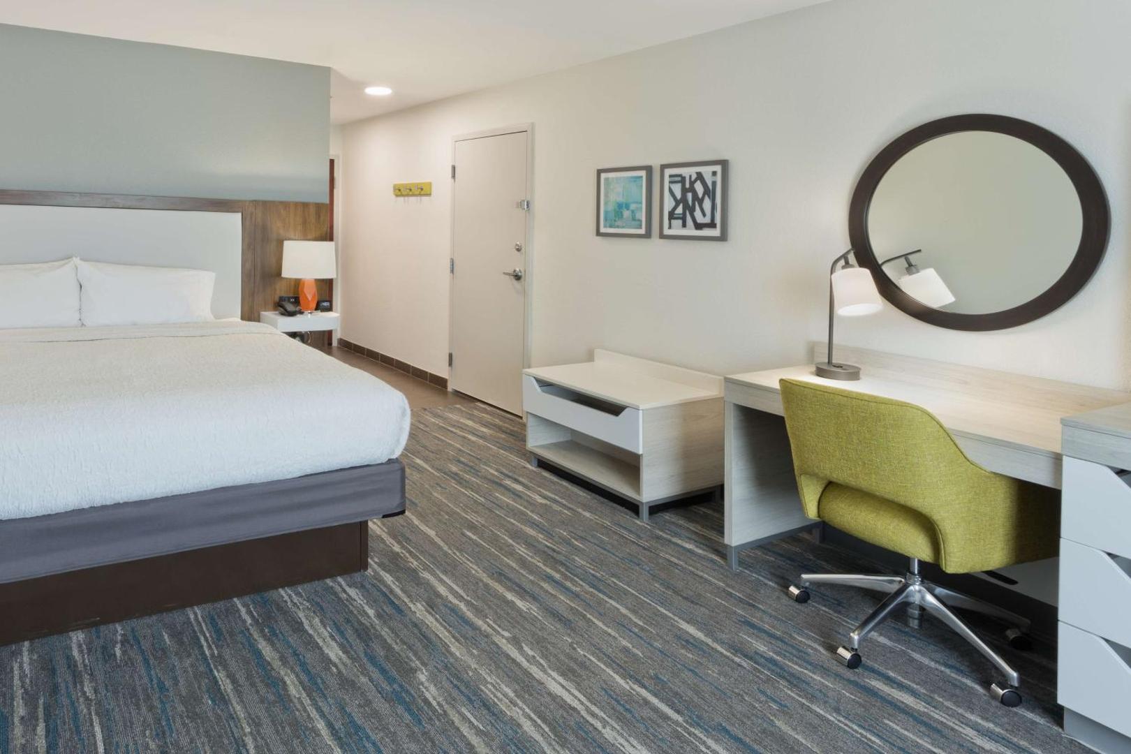 Hampton Inn & Suites Phenix City- Columbus Area Hampton Inn & Suites Phenix City- Columbus Area