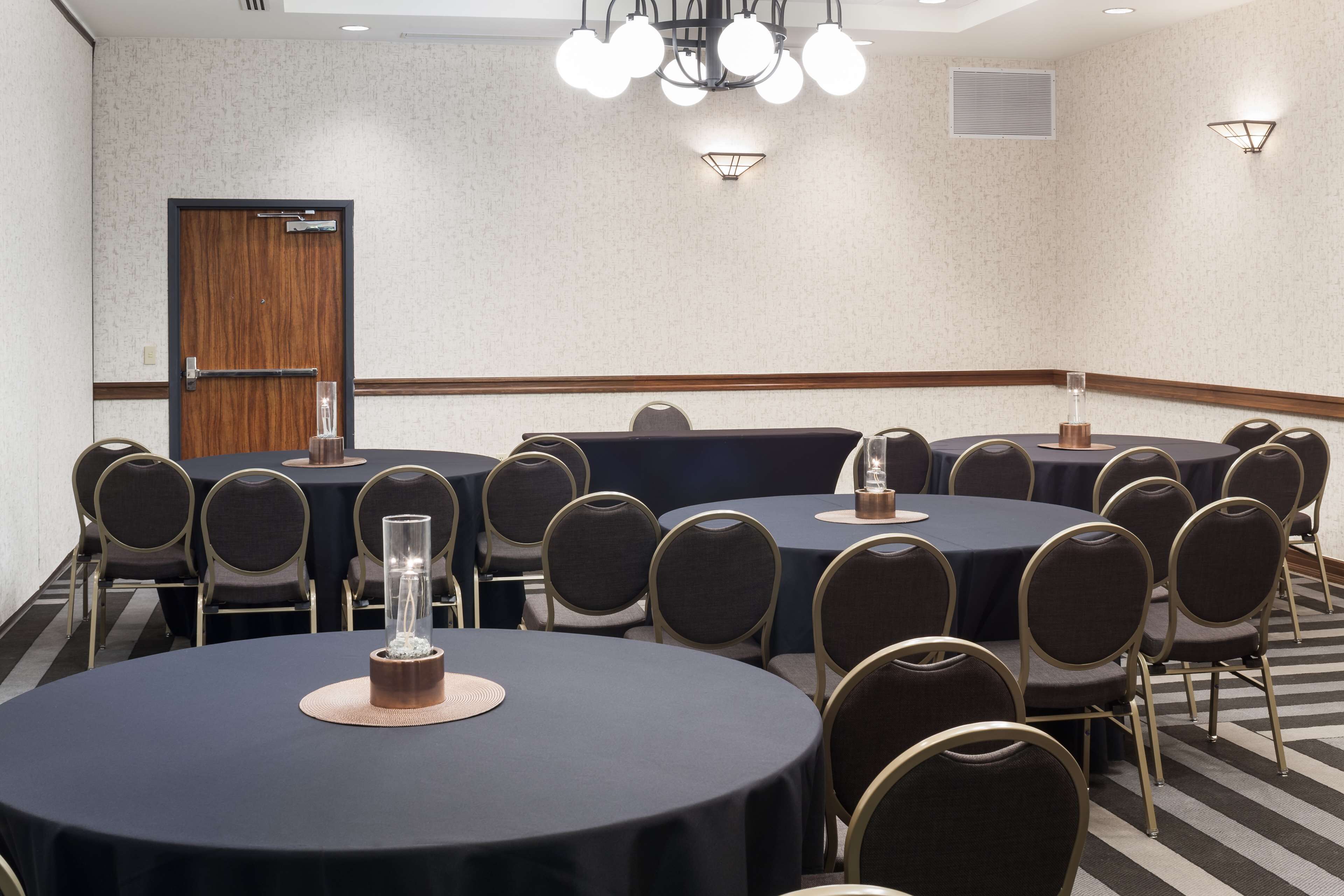 Embassy Suites Anchorage Embassy Suites Anchorage