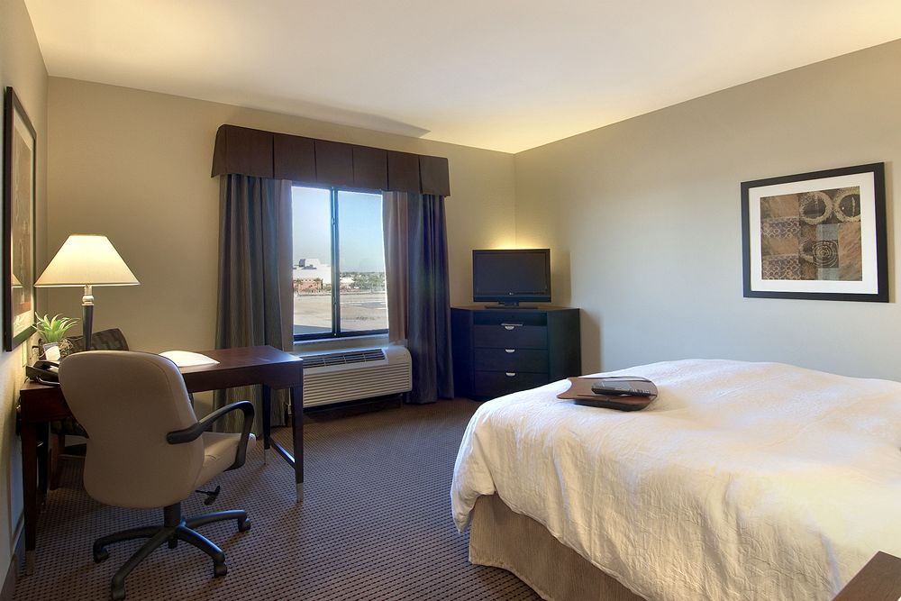 Hampton Inn & Suites Phoenix Glendale-Westgate Hampton Inn & Suites Phoenix Glendale-Westgate