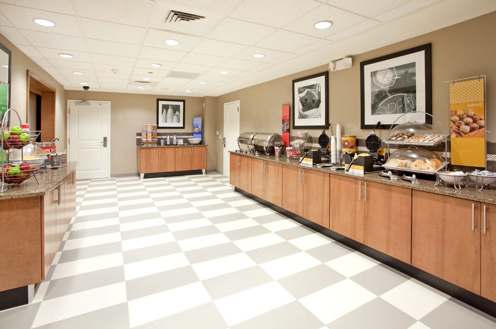 Hampton Inn & Suites Phoenix Glendale-Westgate Hampton Inn & Suites Phoenix Glendale-Westgate