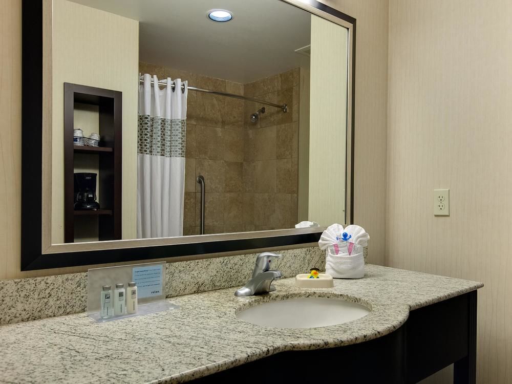 Hampton Inn & Suites Phoenix Glendale-Westgate Hampton Inn & Suites Phoenix Glendale-Westgate