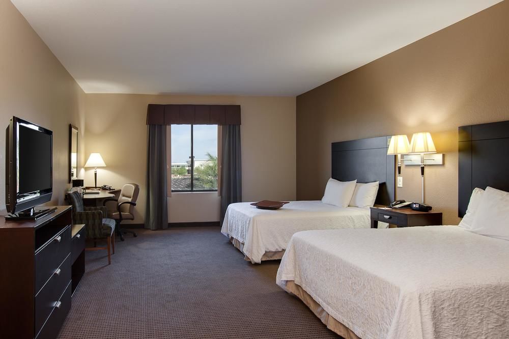 Hampton Inn & Suites Phoenix Glendale-Westgate Hampton Inn & Suites Phoenix Glendale-Westgate