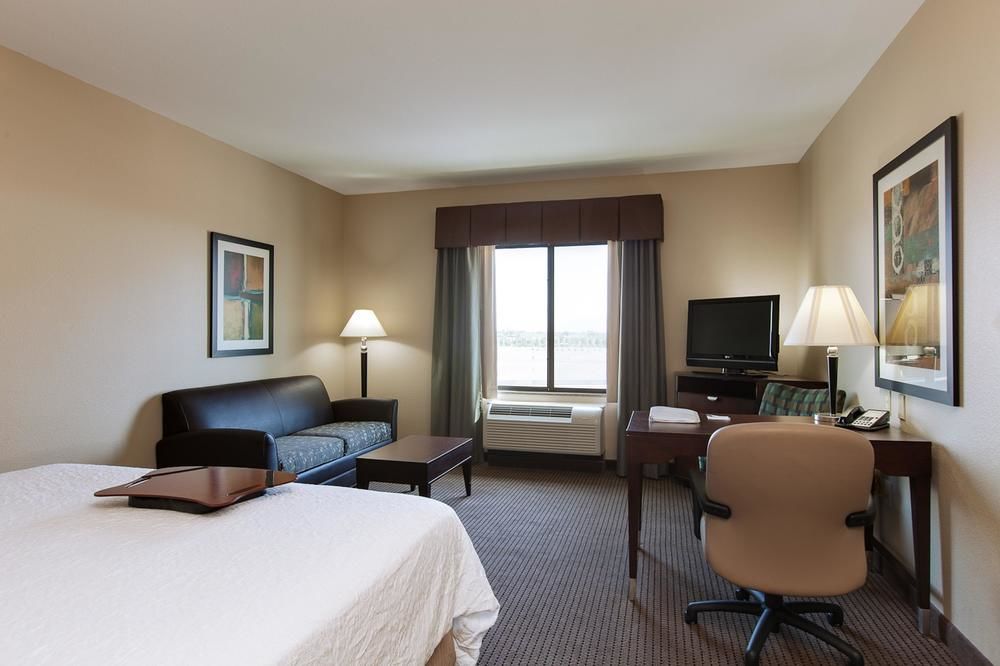 Hampton Inn & Suites Phoenix Glendale-Westgate Hampton Inn & Suites Phoenix Glendale-Westgate