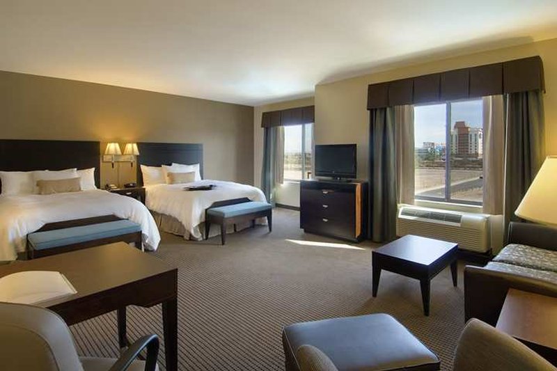 Hampton Inn & Suites Phoenix Glendale-Westgate Hampton Inn & Suites Phoenix Glendale-Westgate