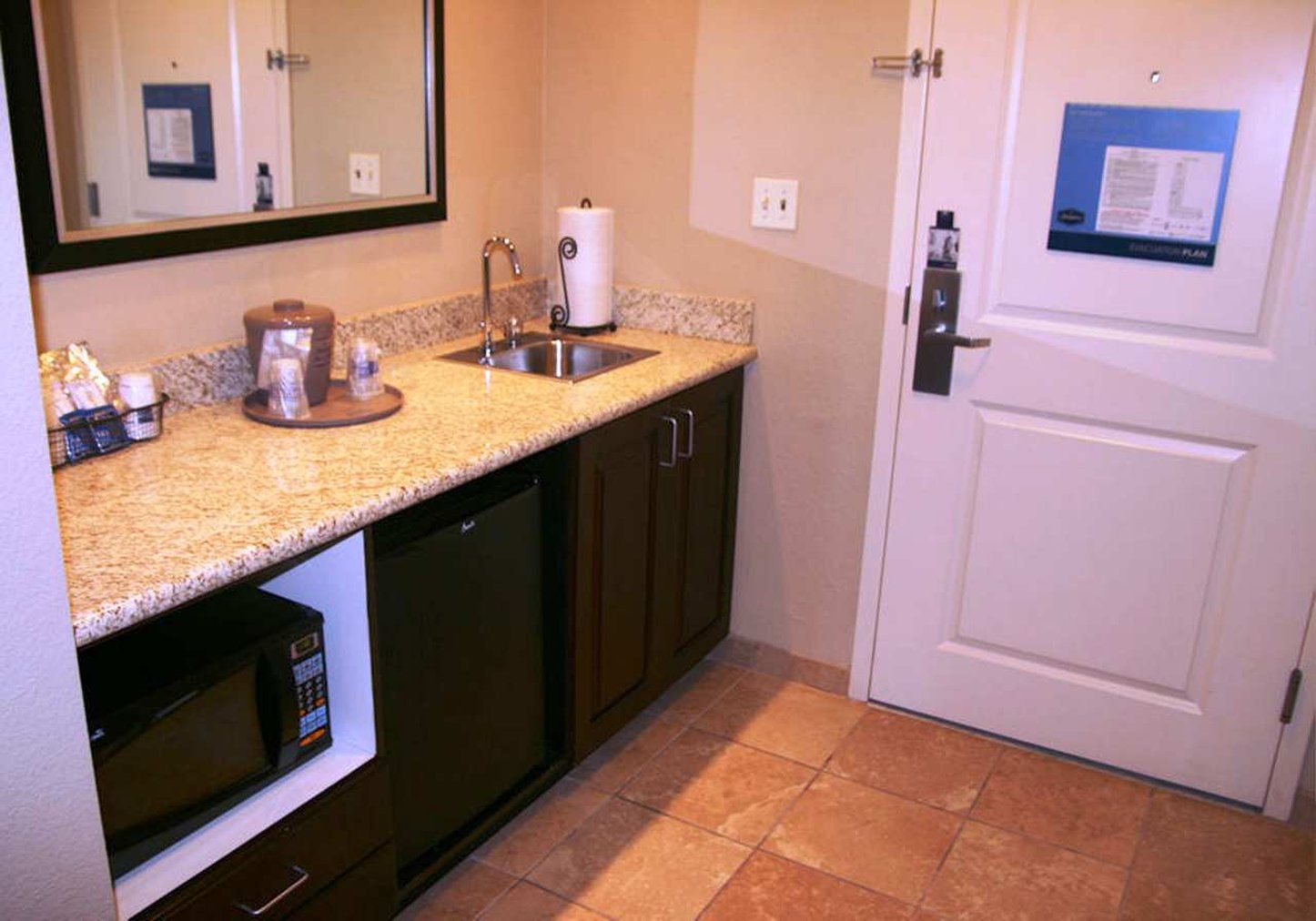 Hampton Inn & Suites Phoenix Glendale-Westgate Hampton Inn & Suites Phoenix Glendale-Westgate