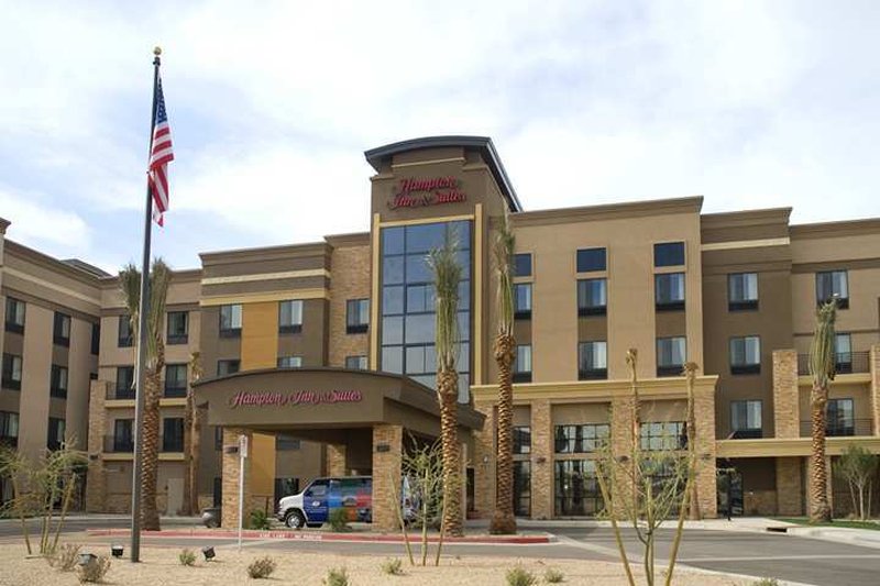 Hampton Inn & Suites Phoenix Glendale-Westgate Hampton Inn & Suites Phoenix Glendale-Westgate