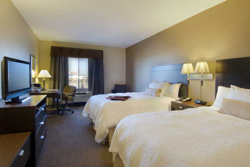 Hampton Inn & Suites Phoenix Glendale-Westgate Hampton Inn & Suites Phoenix Glendale-Westgate