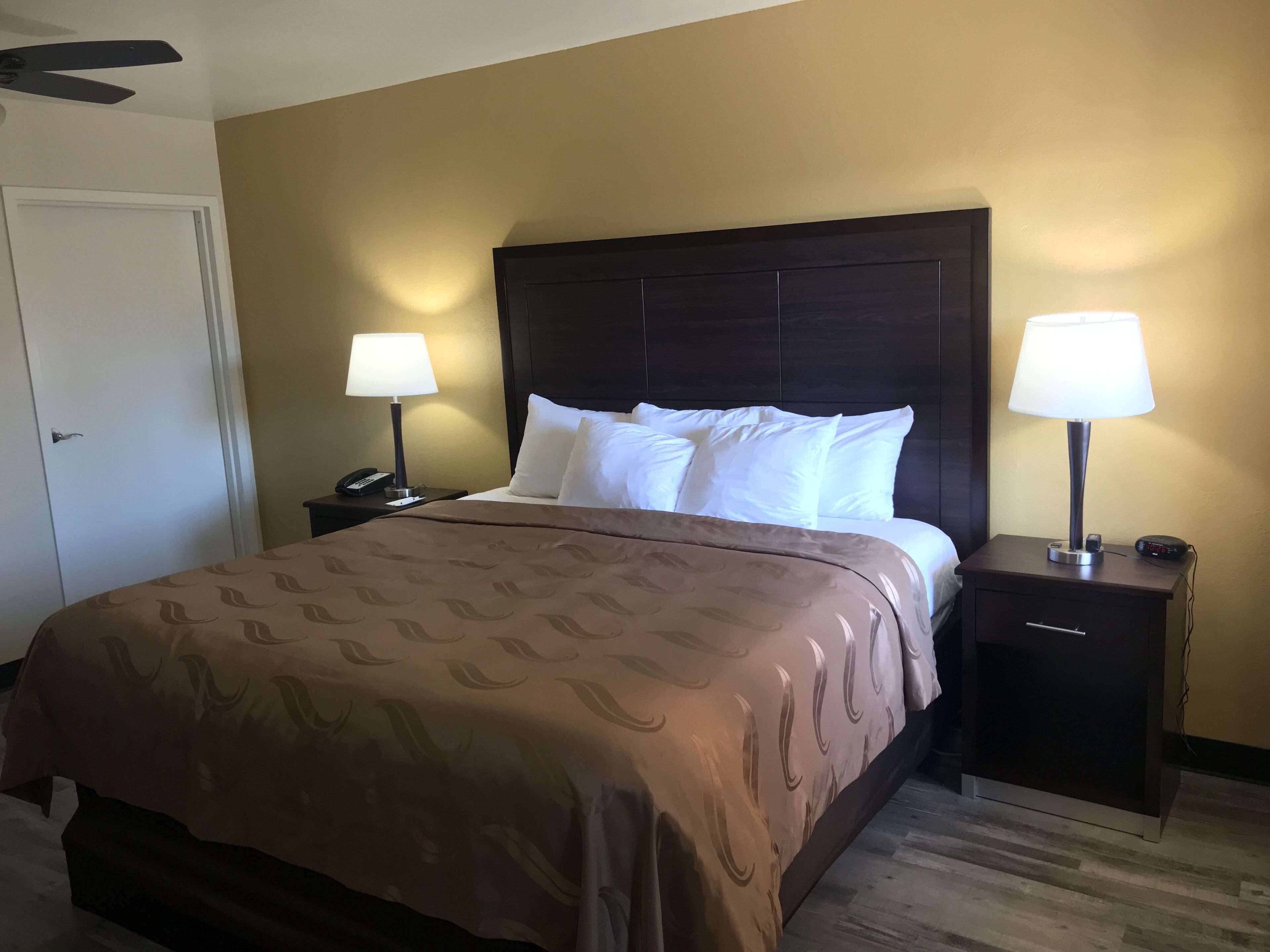 Surestay by Best Western Mesa Downtown Area