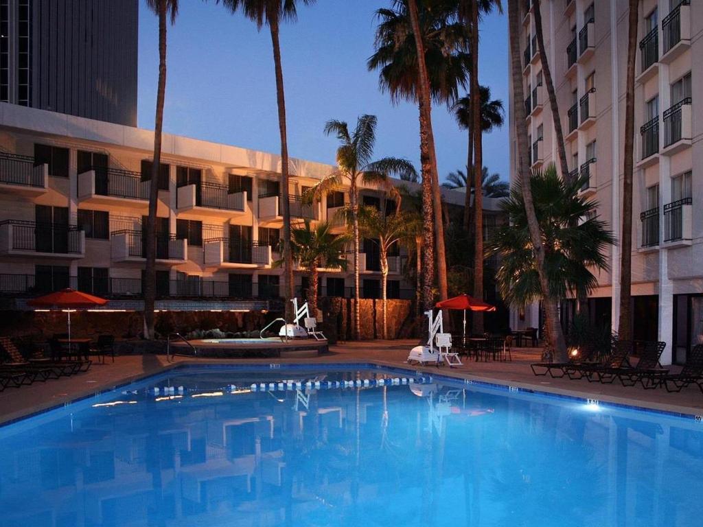 DoubleTree by Hilton Phoenix Midtown DoubleTree by Hilton Phoenix Midtown