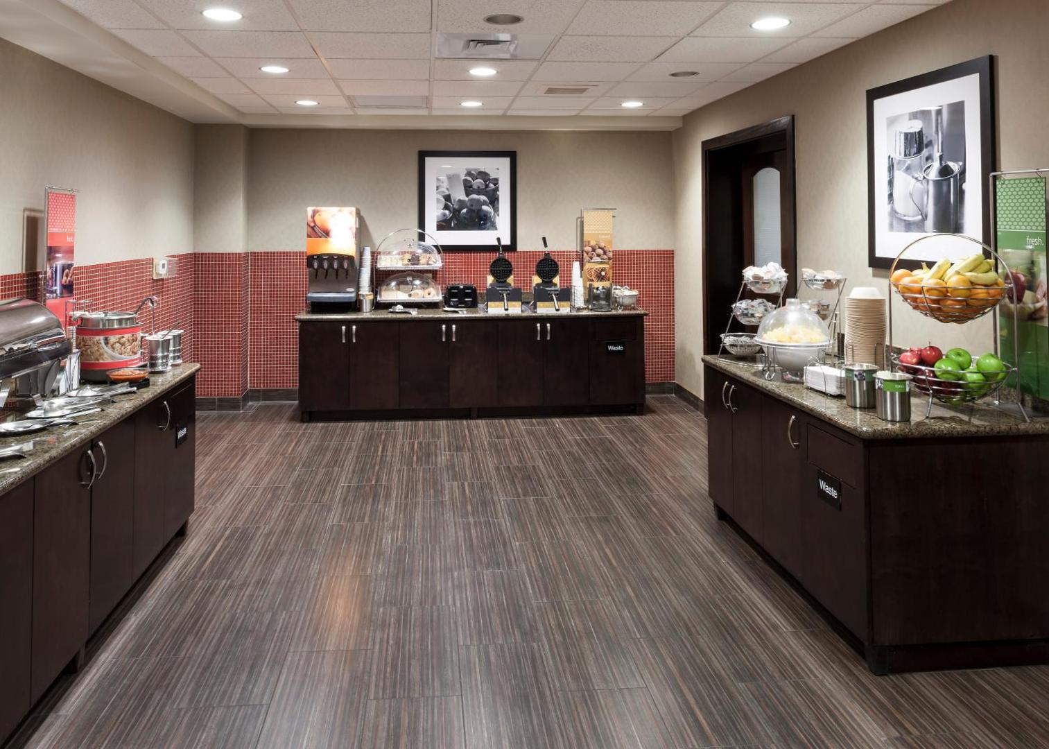 Hampton Inn & Suites North Phoenix/Happy Valley Hampton Inn & Suites North Phoenix/Happy Valley