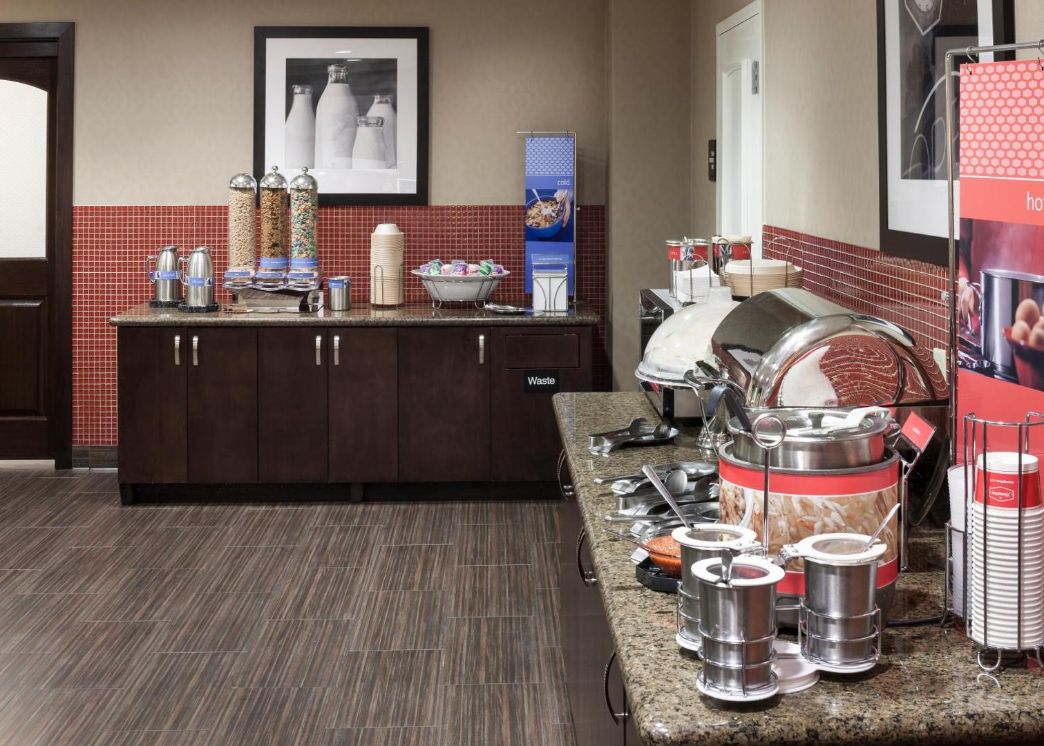 Hampton Inn & Suites North Phoenix/Happy Valley Hampton Inn & Suites North Phoenix/Happy Valley