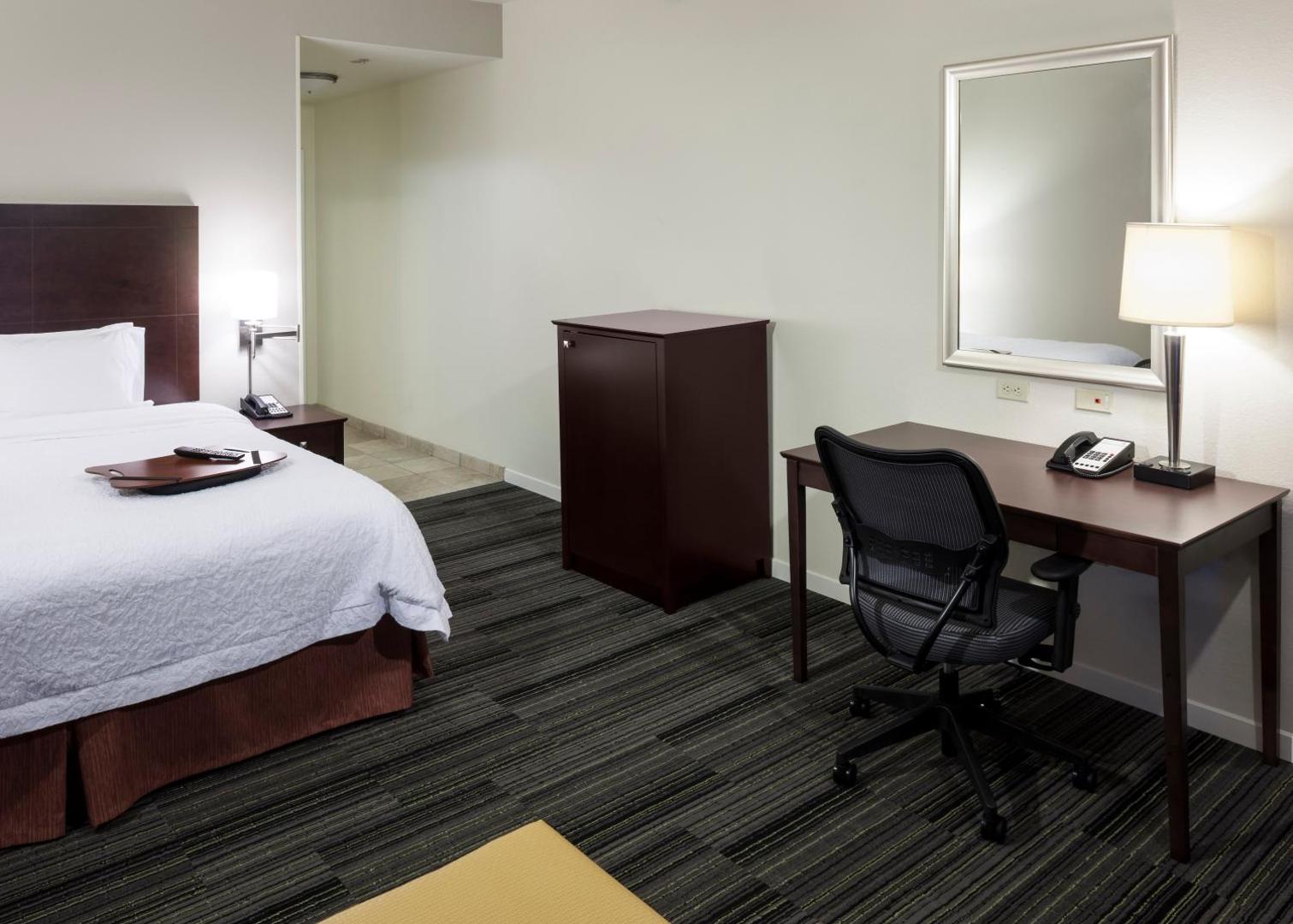 Hampton Inn & Suites North Phoenix/Happy Valley Hampton Inn & Suites North Phoenix/Happy Valley