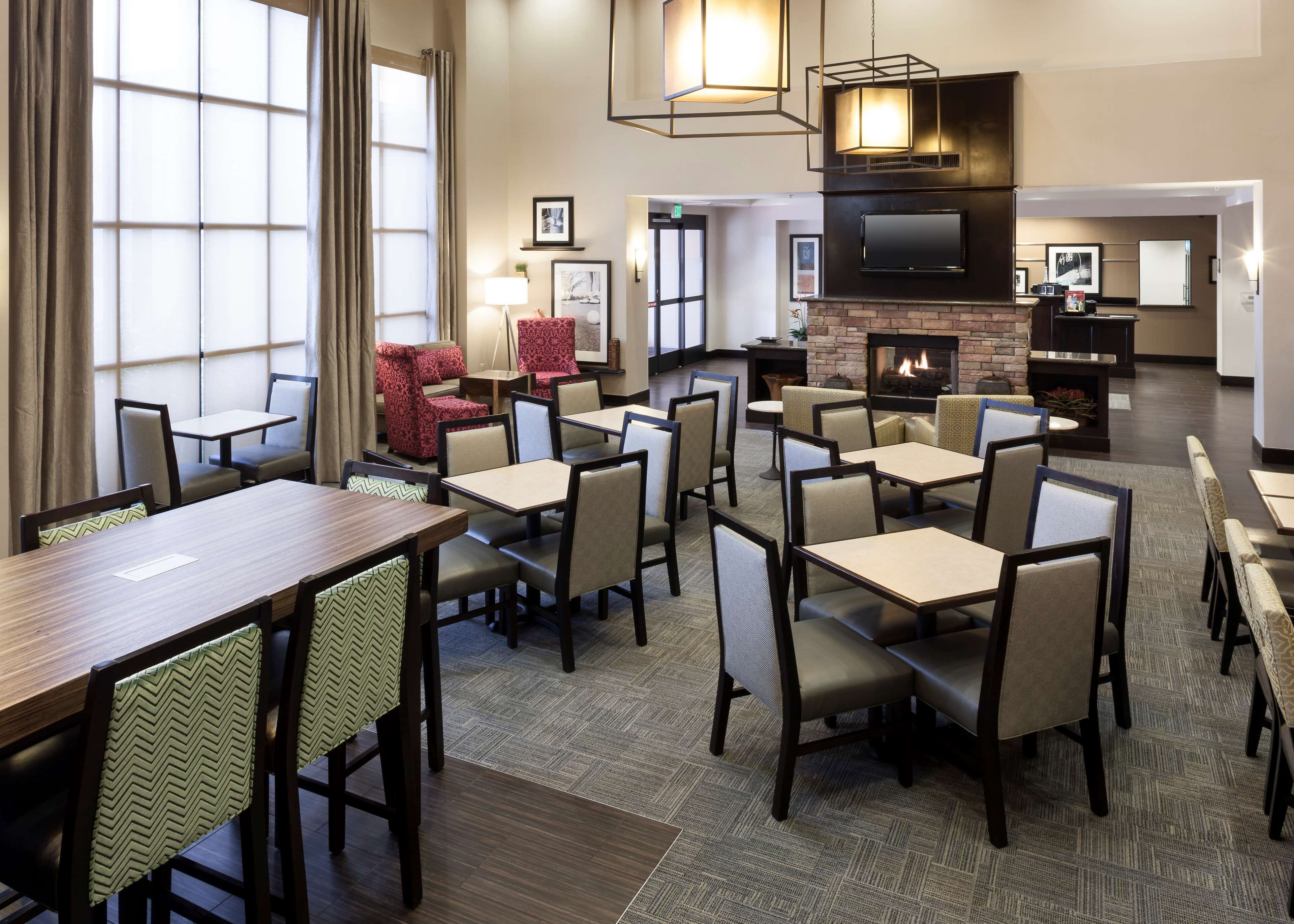 Hampton Inn & Suites North Phoenix/Happy Valley Hampton Inn & Suites North Phoenix/Happy Valley